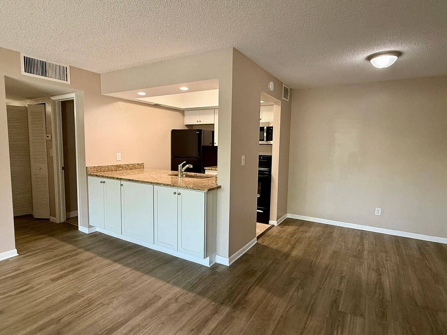Stuart, FL 34994,838 NW Fork RD