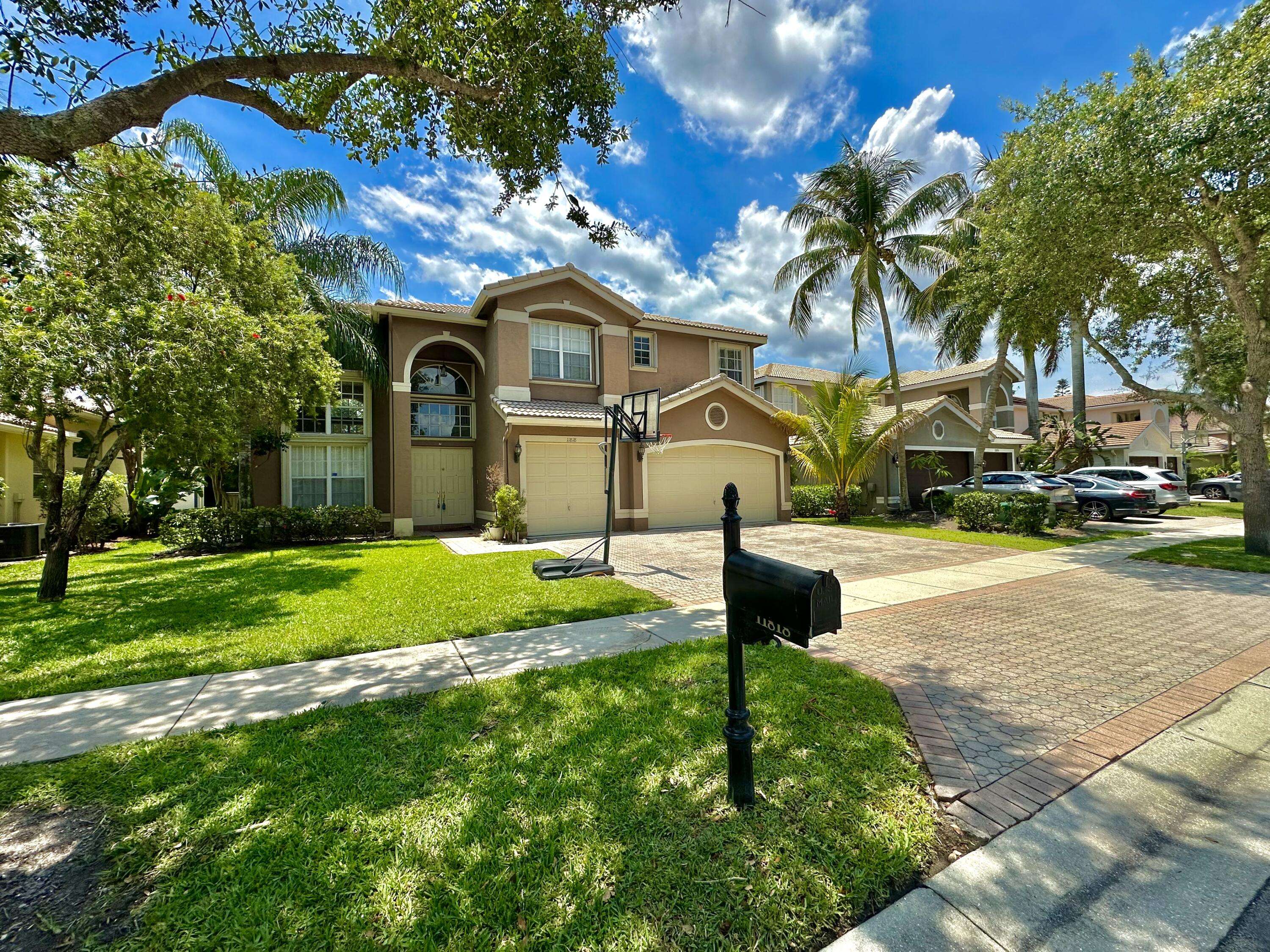 Boca Raton, FL 33498,11818 Preservation LN