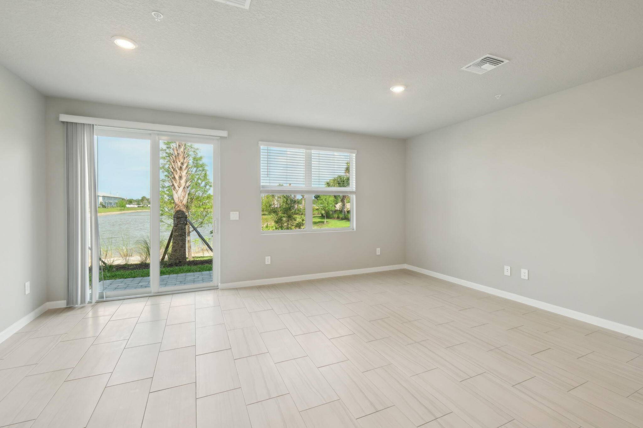 Fort Pierce, FL 34982,487 Salisbury CIR
