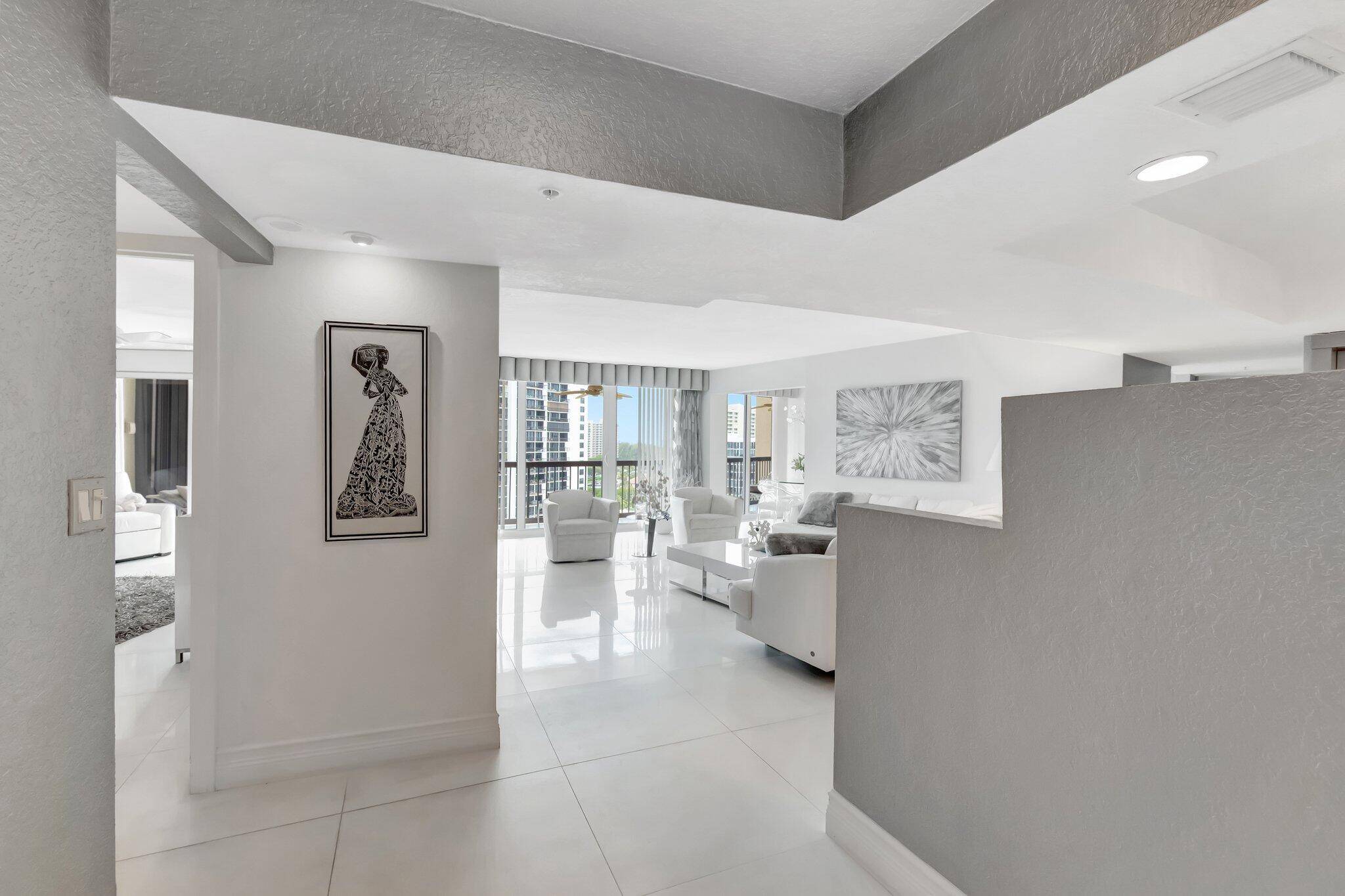 Highland Beach, FL 33487,4740 S S Ocean BLVD 1114