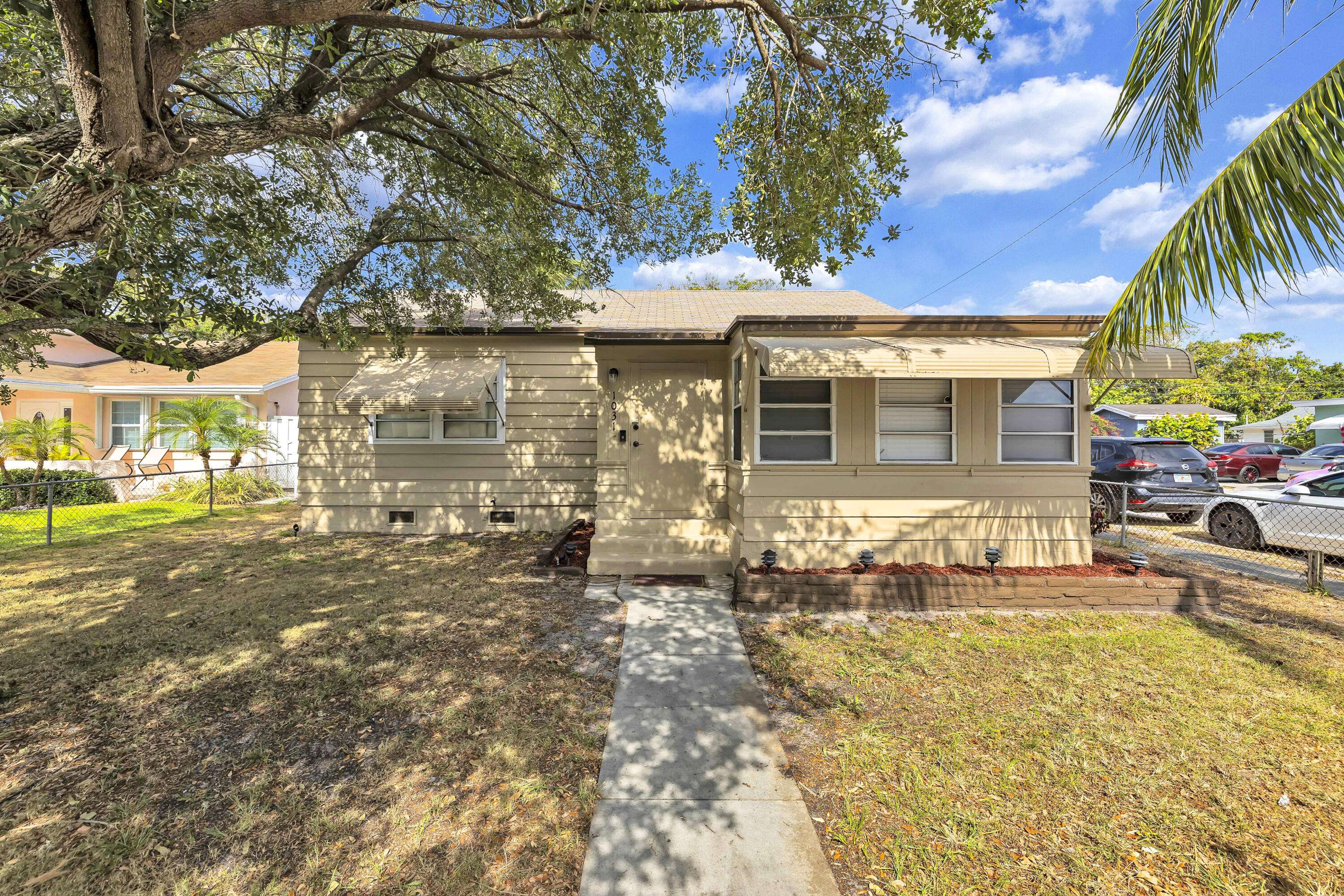 Lake Worth Beach, FL 33460,1031 N C ST