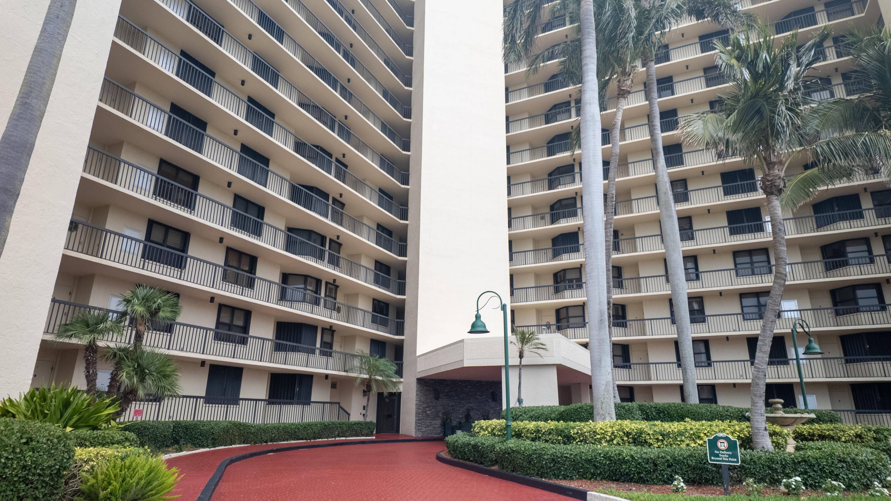 Jensen Beach, FL 34957,9500 S Ocean DR 1502