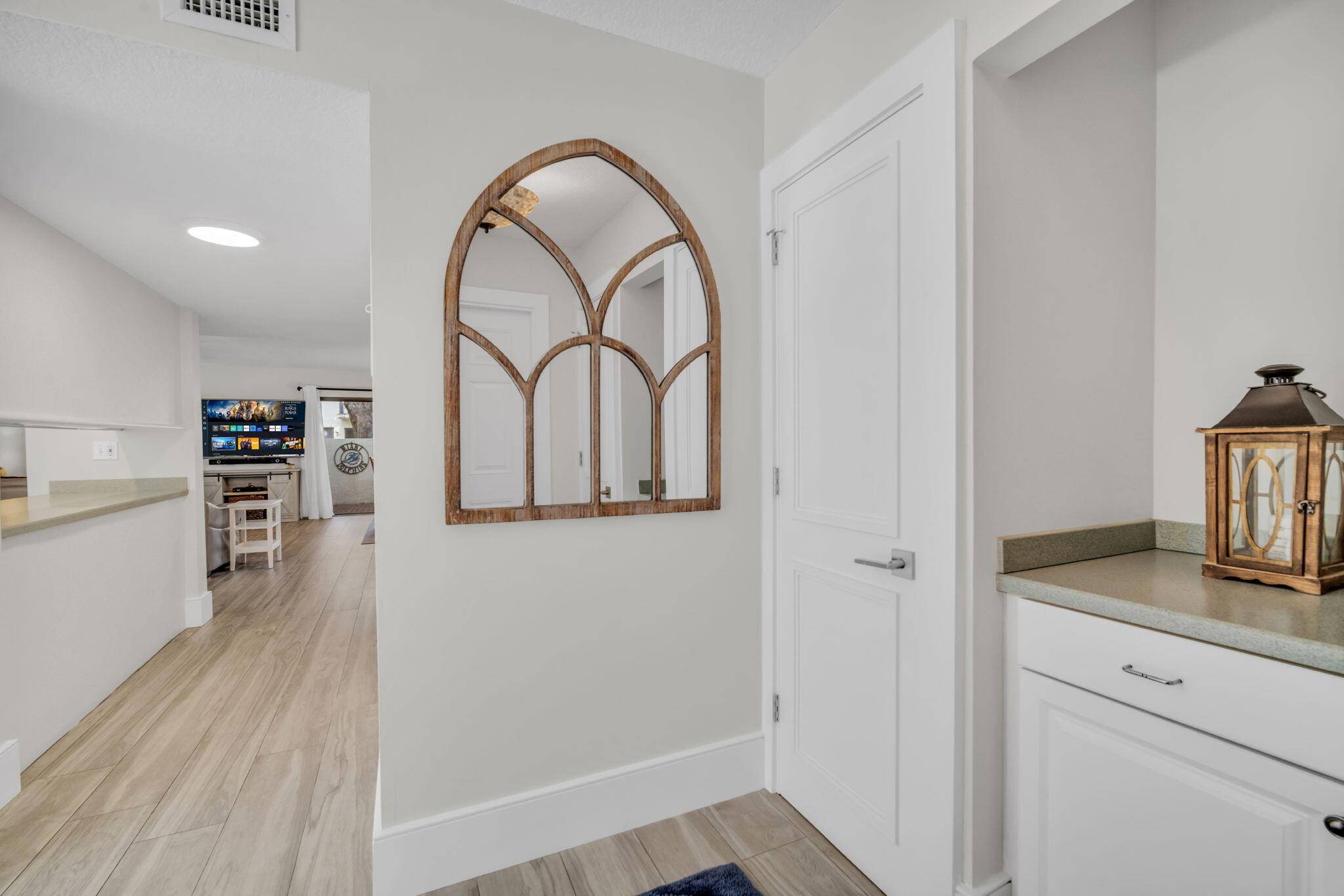 Boca Raton, FL 33486,1330 NW 13 ST 6