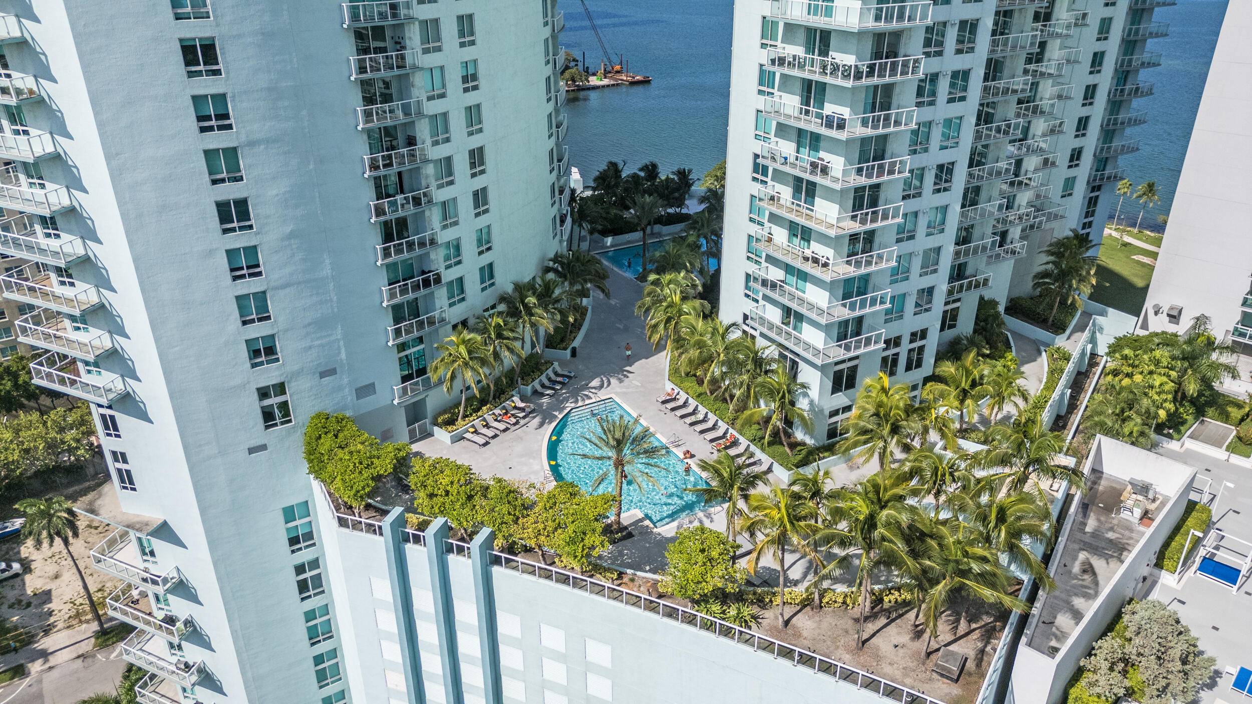 Miami, FL 33132,1900 N Bayshore DR 612