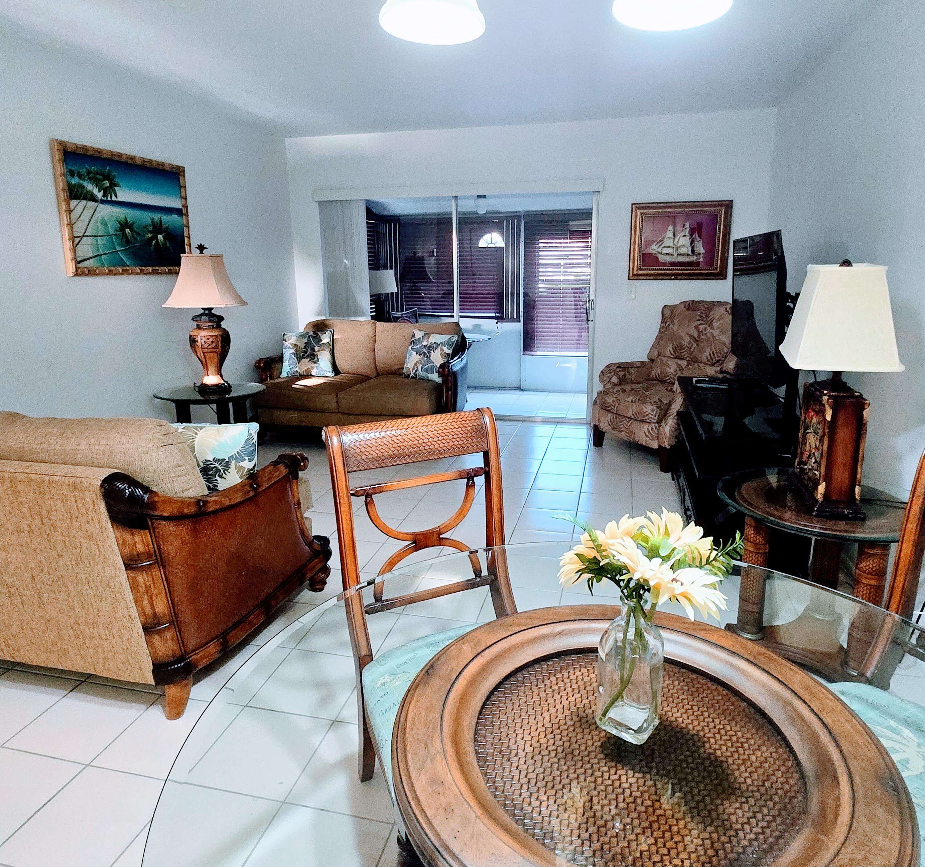 West Palm Beach, FL 33415,2930 E Crosley DR C