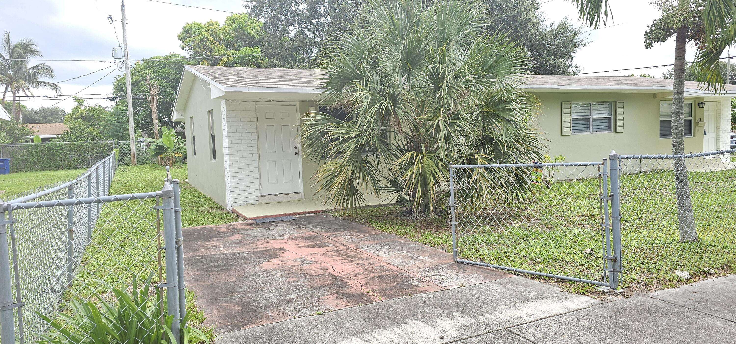 Miami, FL 33179,151 NE 185th TER