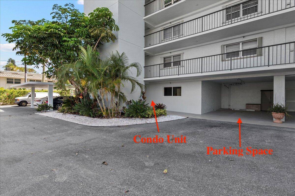Riviera Beach, FL 33404,3040 Lake Shore DR 101