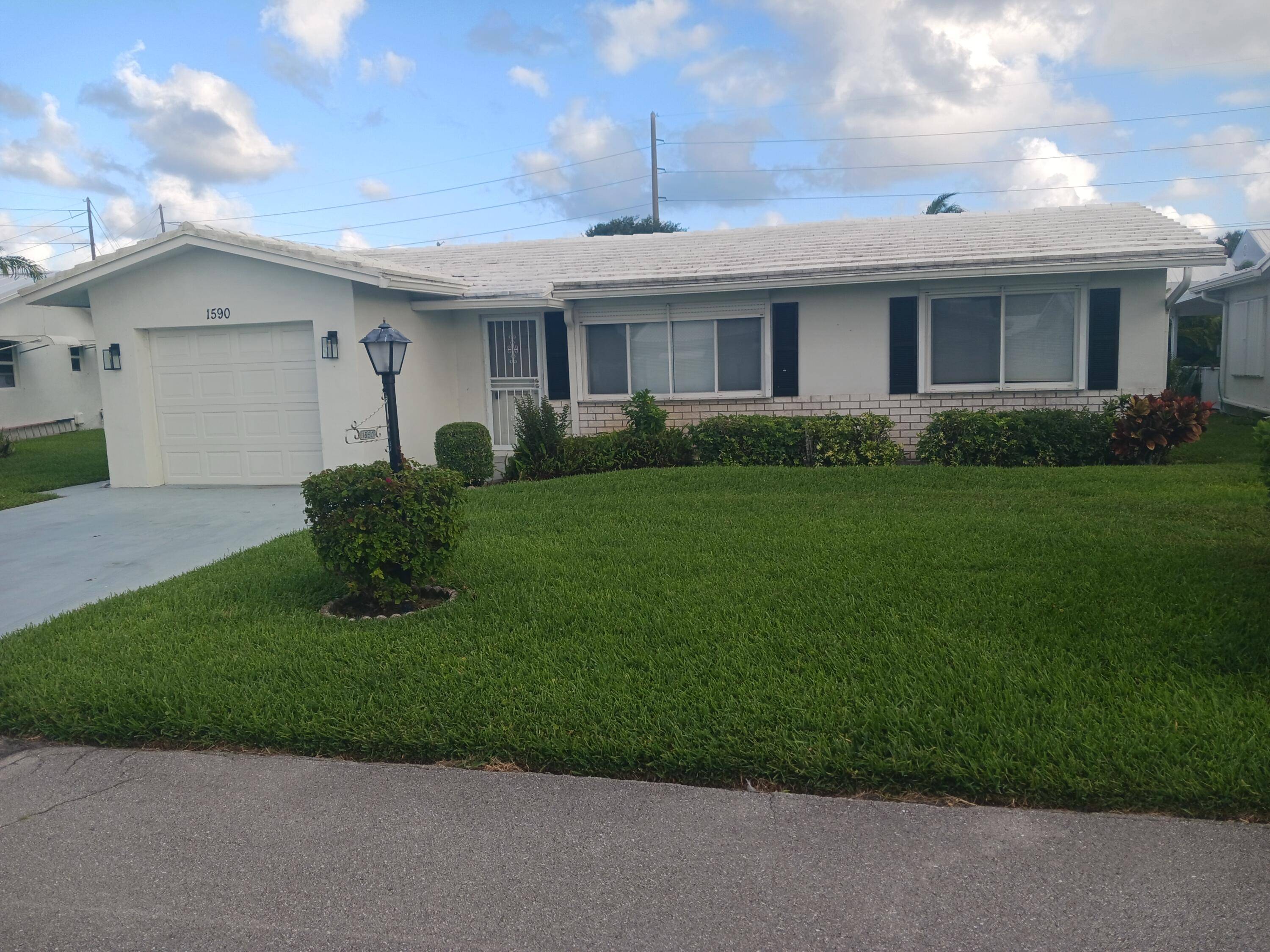 Boynton Beach, FL 33426,1590 SW 14th AVE
