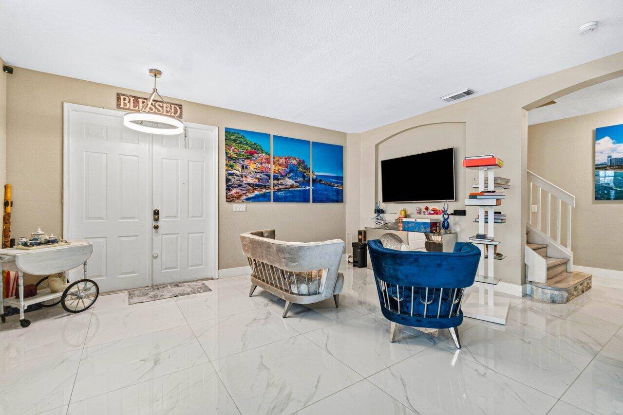 West Palm Beach, FL 33413,786 Gazetta WAY