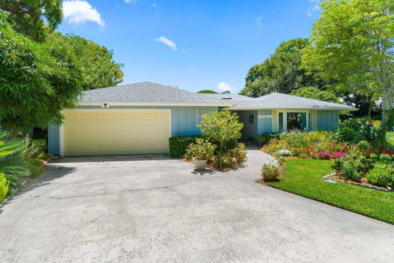 Palm Beach Gardens, FL 33418,9028 Gardens Glen CIR