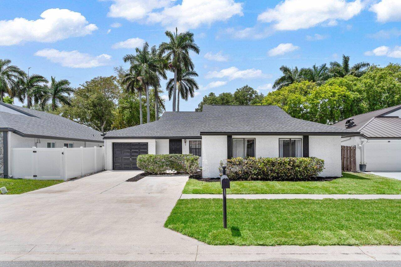 Boca Raton, FL 33428,21641 Sutters LN