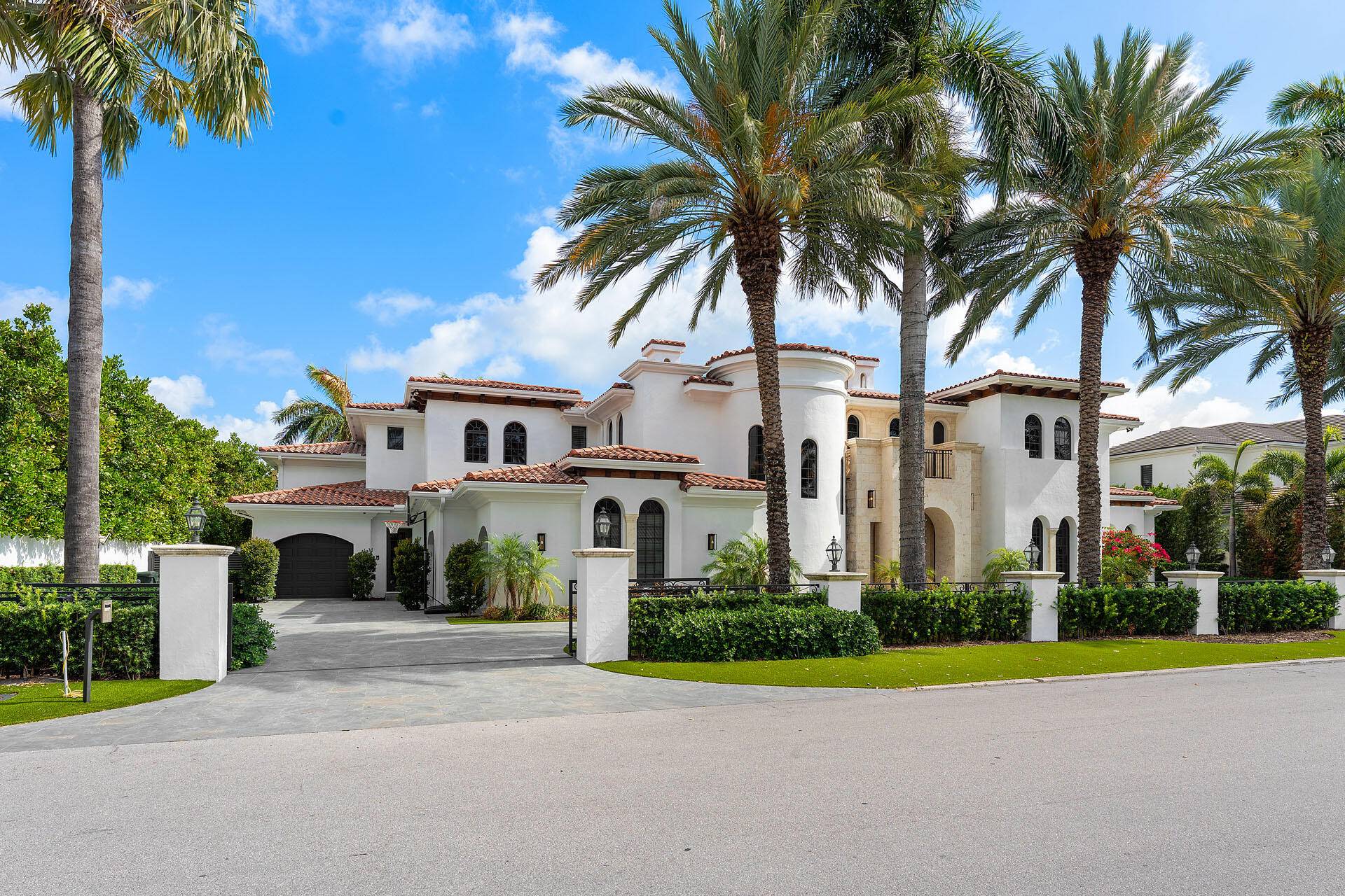Boca Raton, FL 33432,251 W Coconut Palm RD