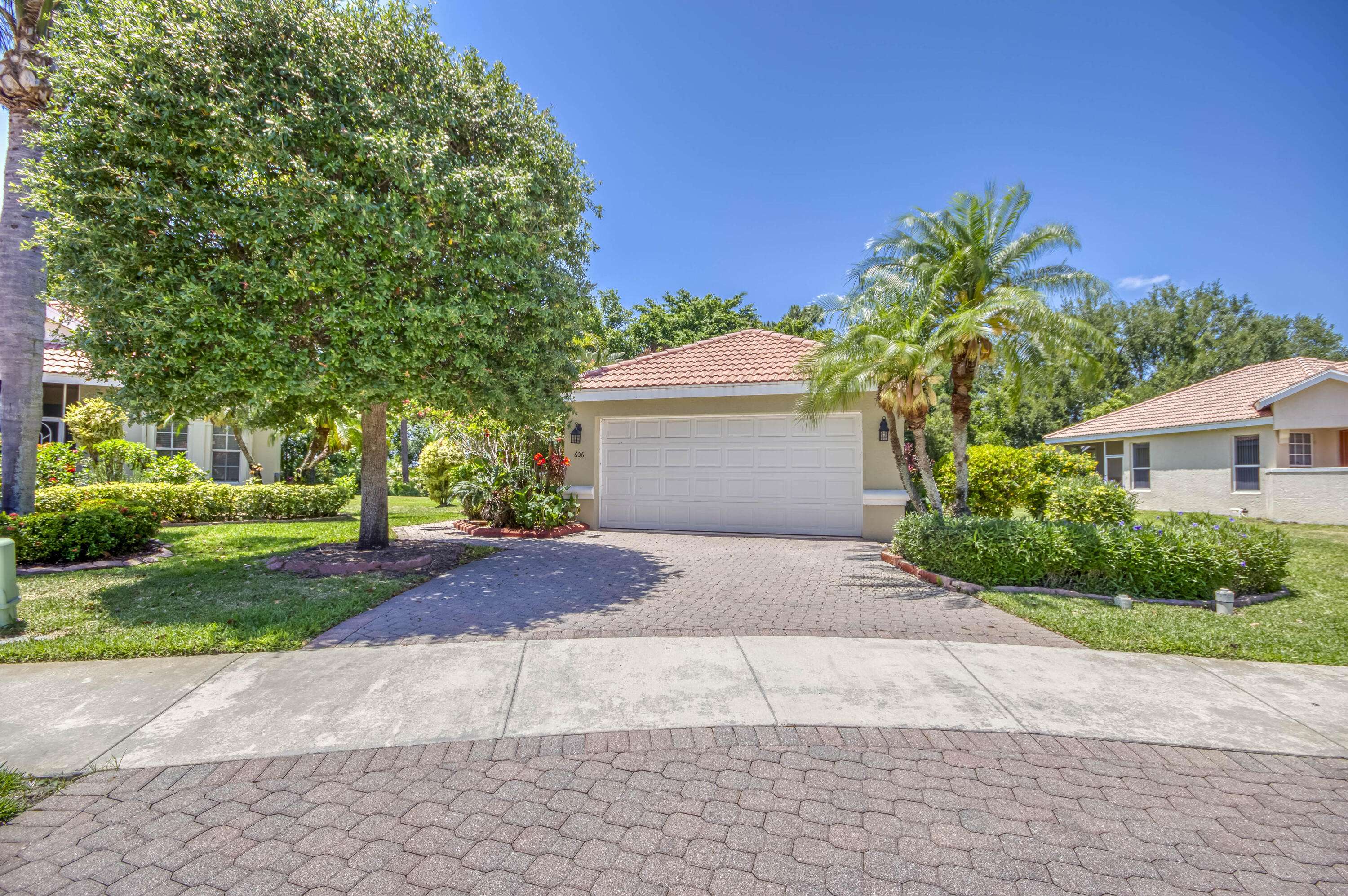 Port Saint Lucie, FL 34986,606 SW Treasure CV