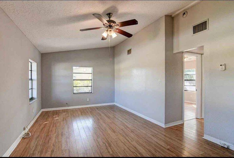 Lake Worth, FL 33463,4916 Ohio RD