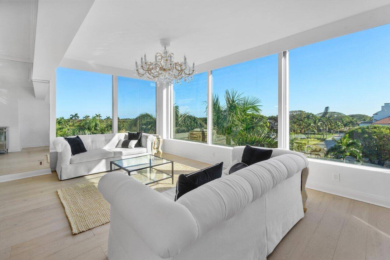 Palm Beach, FL 33480,44 Cocoanut ROW 526b