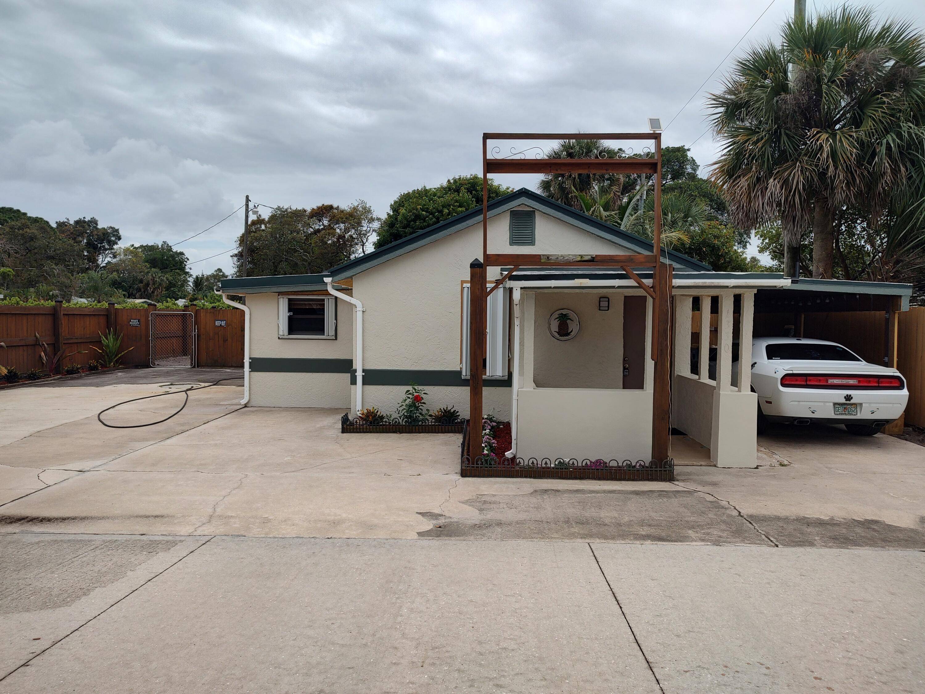 Jensen Beach, FL 34957,1330 NE Dixie HWY