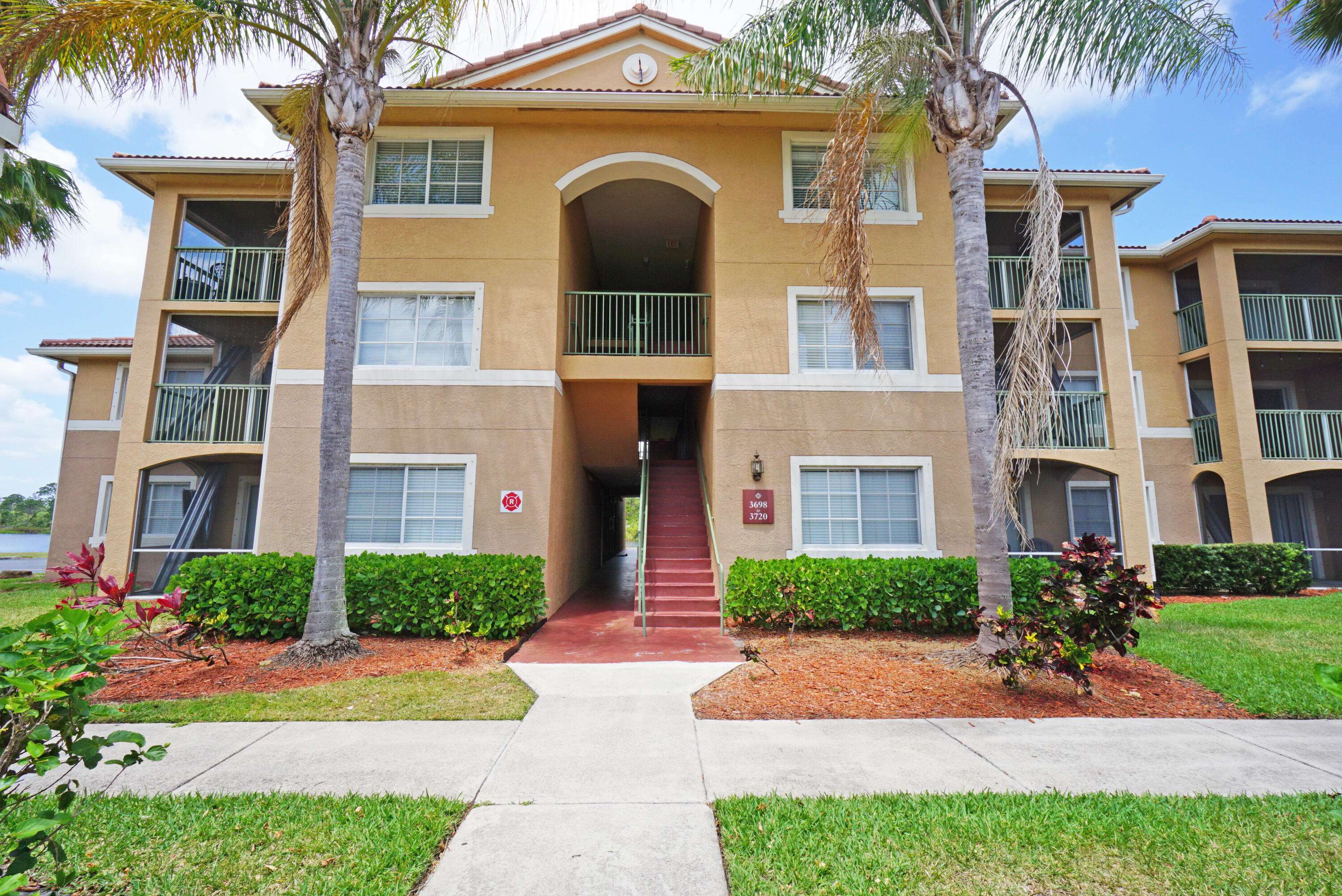 Jensen Beach, FL 34957,3720 NW Mediterranean LN 304