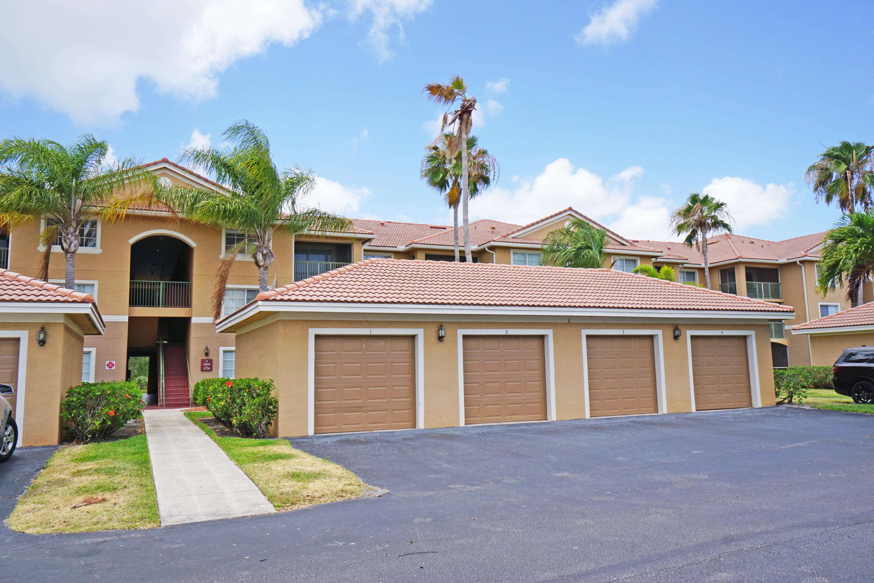 Jensen Beach, FL 34957,3720 NW Mediterranean LN 304