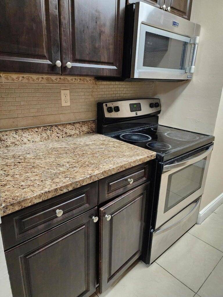 West Palm Beach, FL 33411,1198 Lake Terry A DR A
