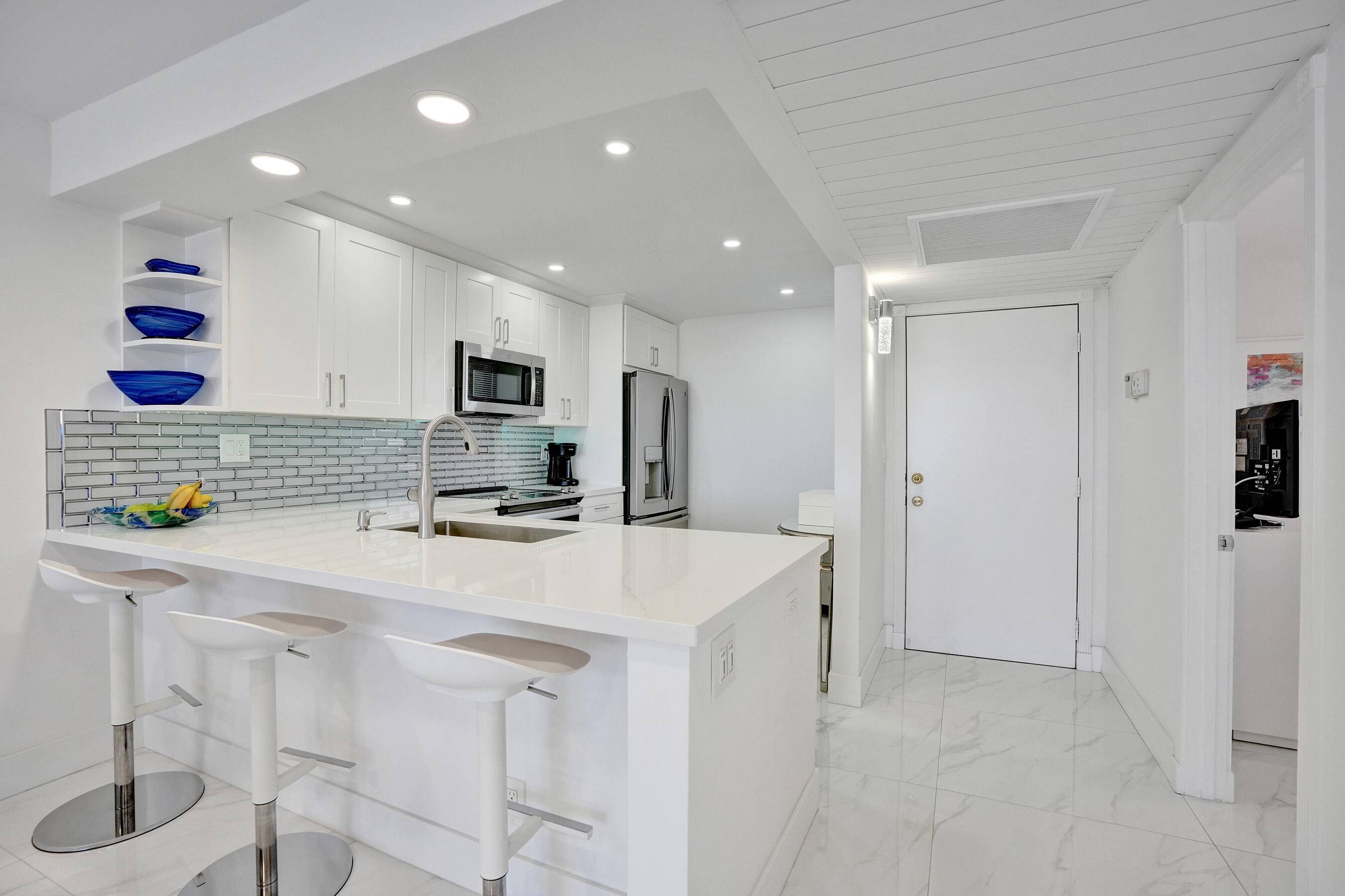 Boca Raton, FL 33432,6 Royal Palm WAY 506