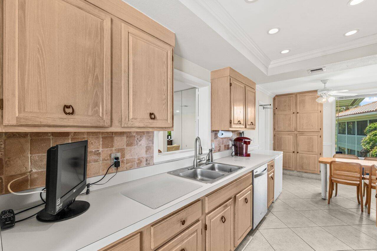 Boca Raton, FL 33434,19747 W W Boca West DR 4122