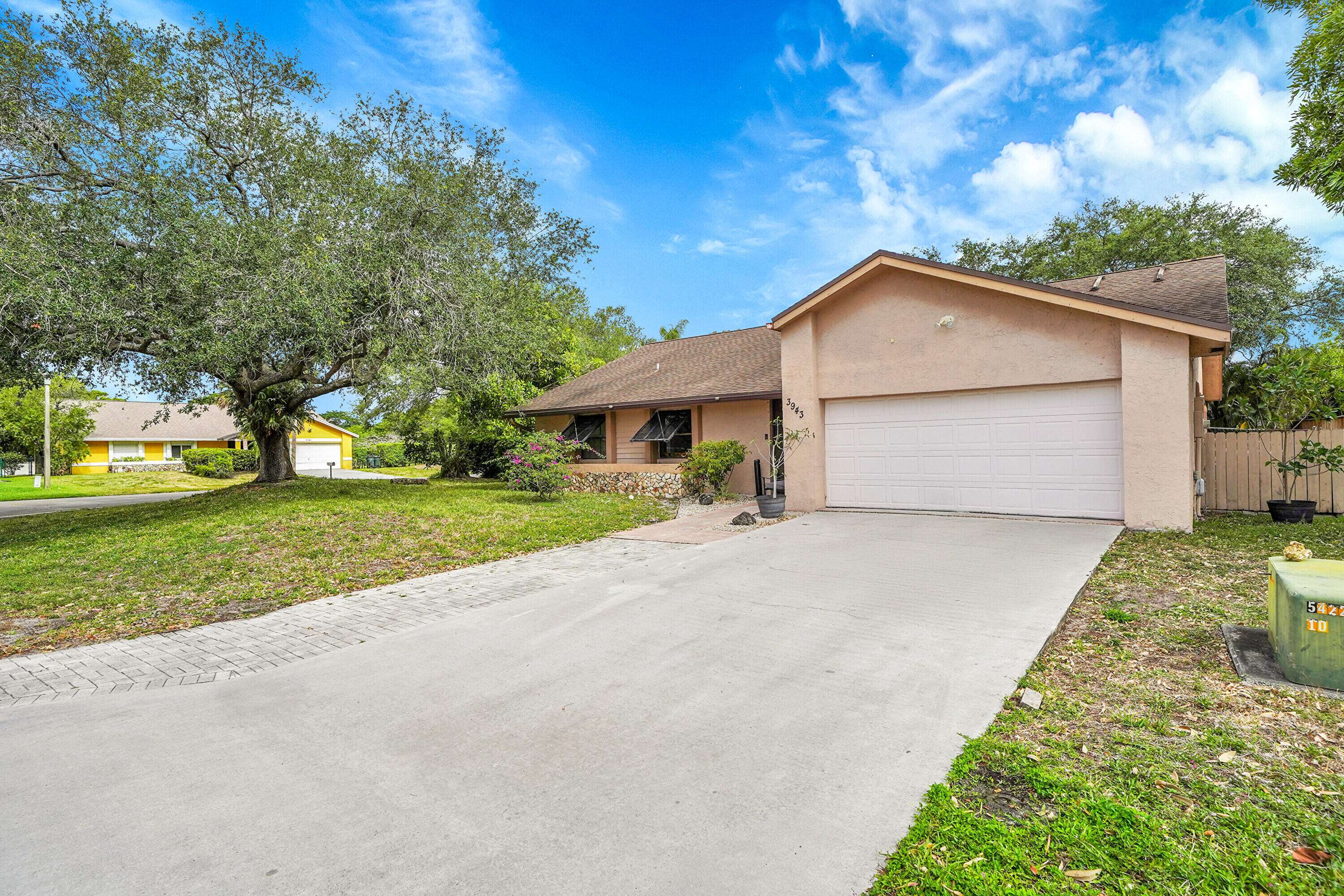 Coconut Creek, FL 33066,3943 NW 21st ST