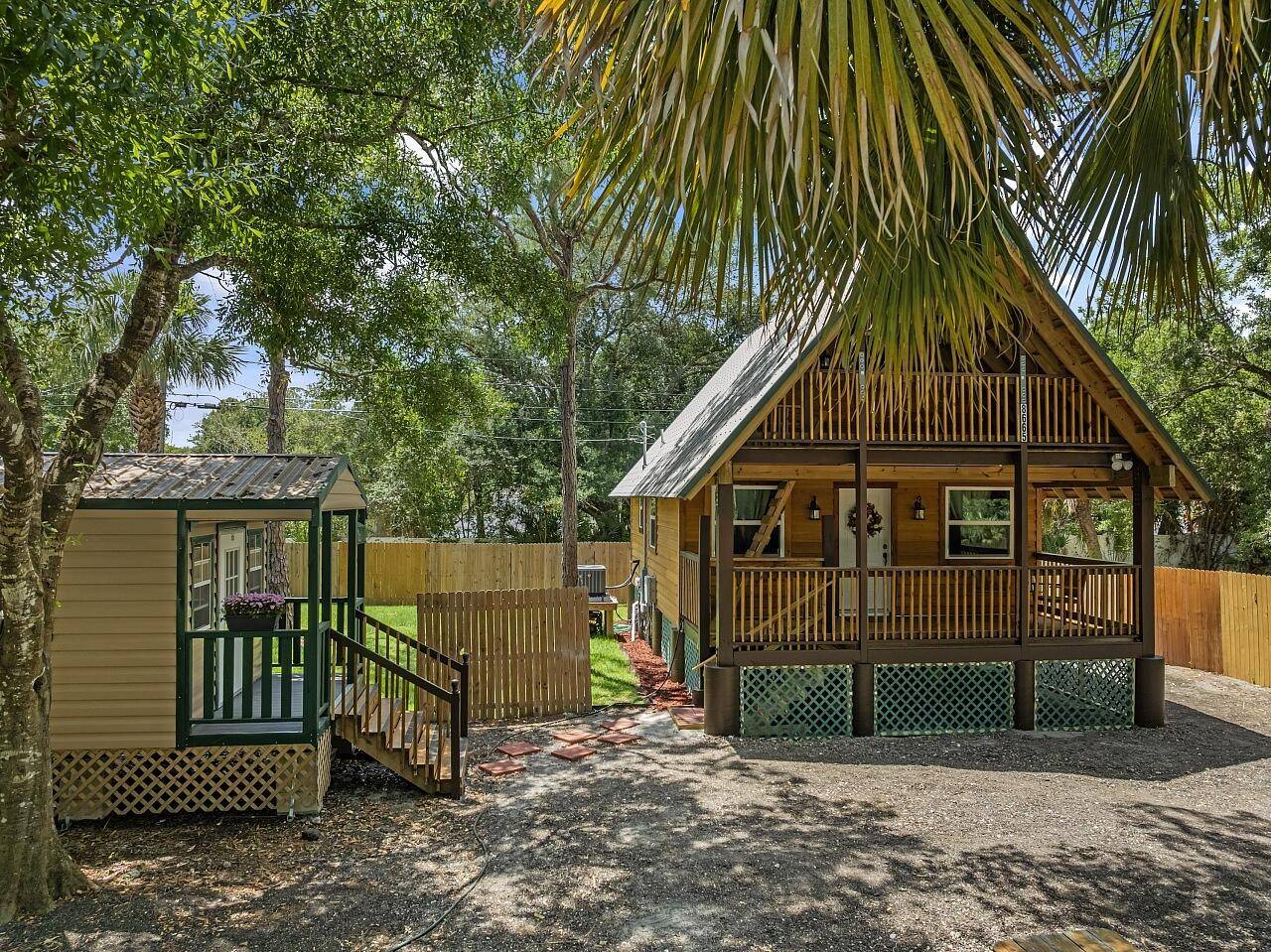 Vero Beach, FL 32967,8665 104th CT