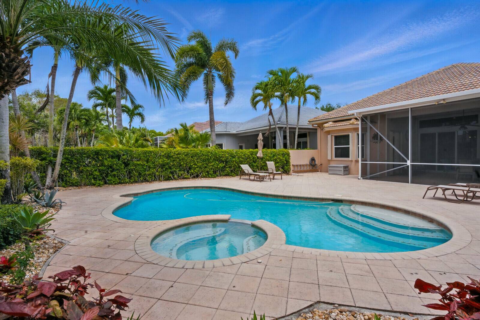 Boynton Beach, FL 33437,7098 Veneto DR