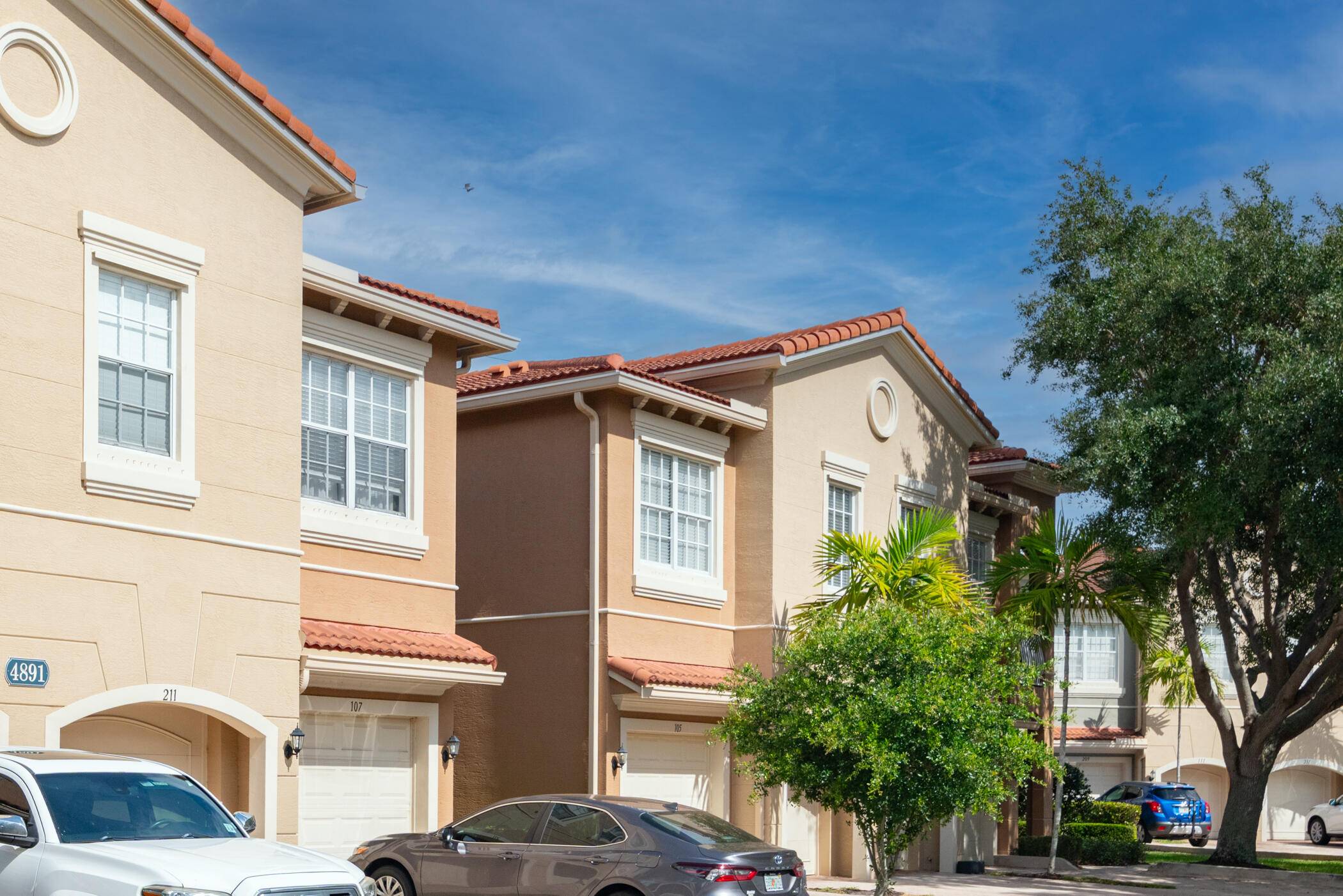 Palm Beach Gardens, FL 33418,4891 Bonsai CIR 105