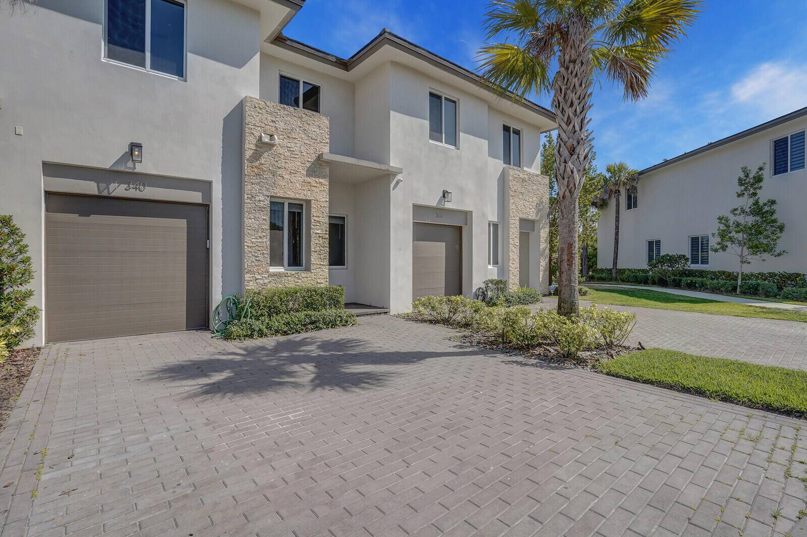 Royal Palm Beach, FL 33411,340 Pioneer WAY