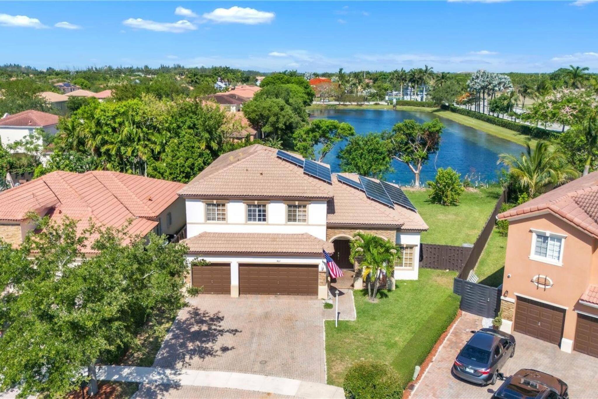 Homestead, FL 33033,907 NE 36th AVE