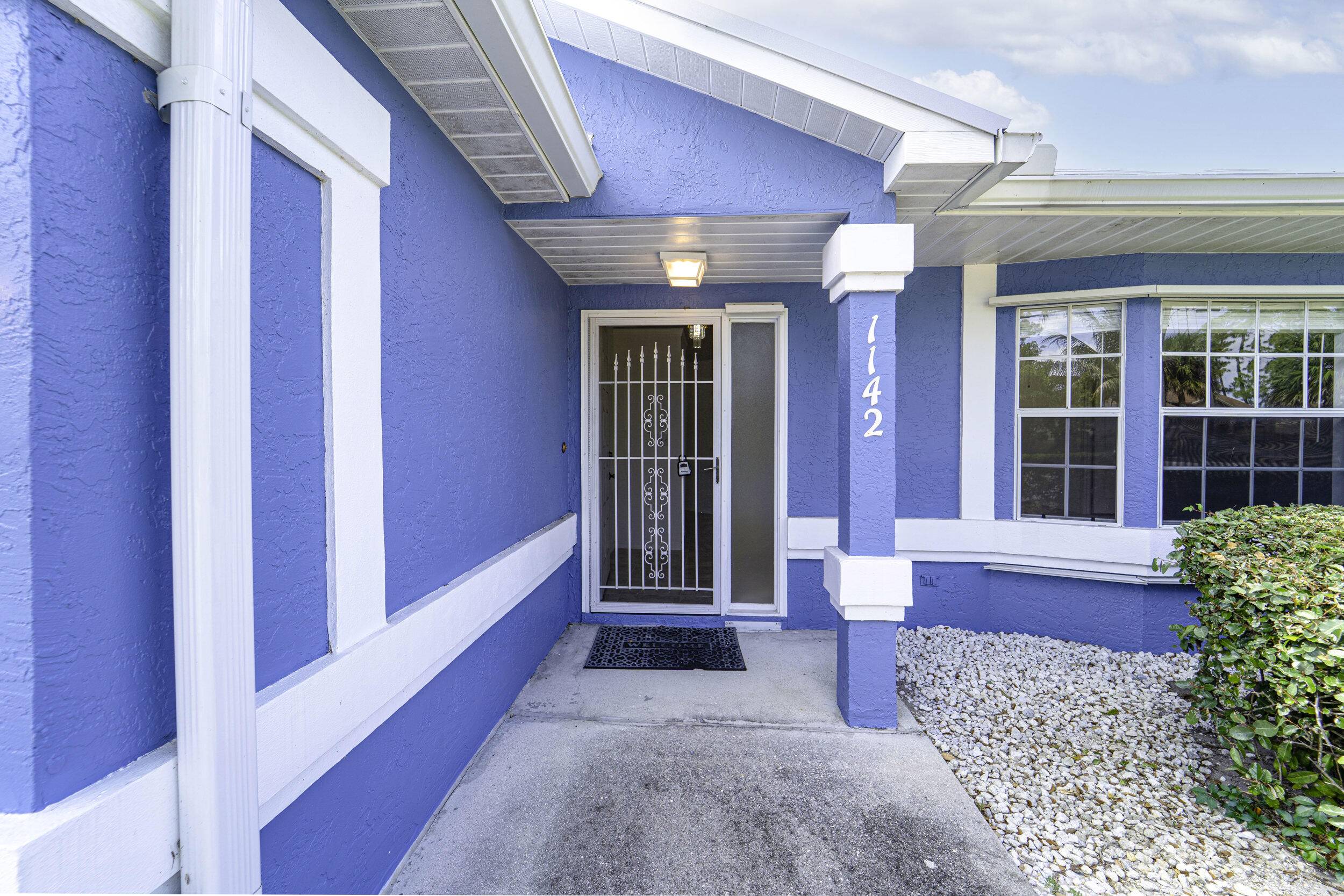 Port Saint Lucie, FL 34953,1142 SW Dalton AVE