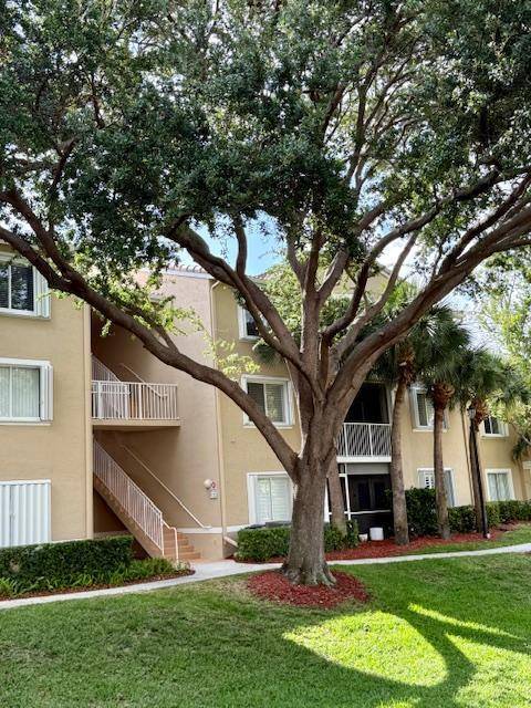 Tequesta, FL 33469,242 Village BLVD 2203