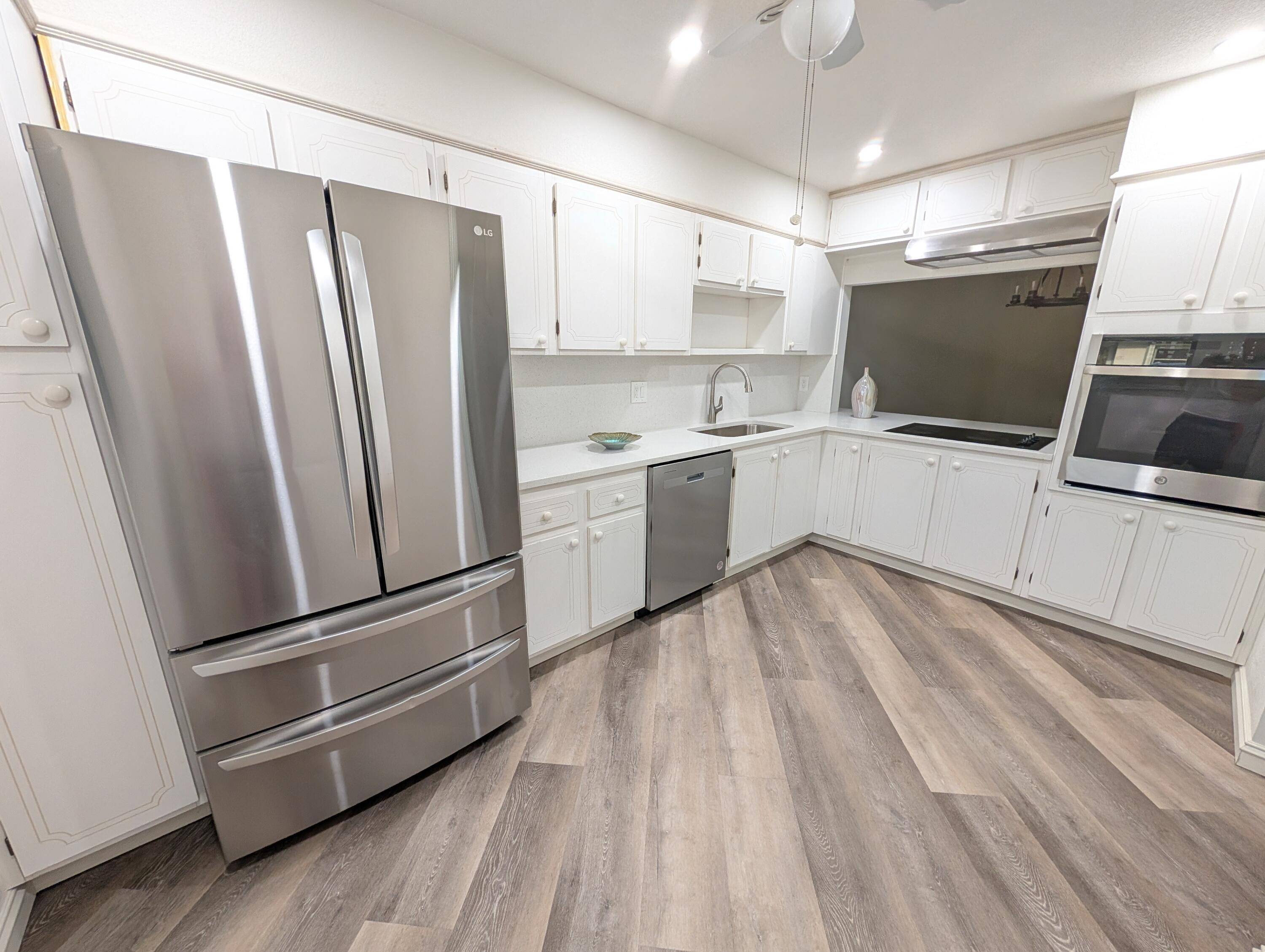 West Palm Beach, FL 33415,2638 E Gately DR 103