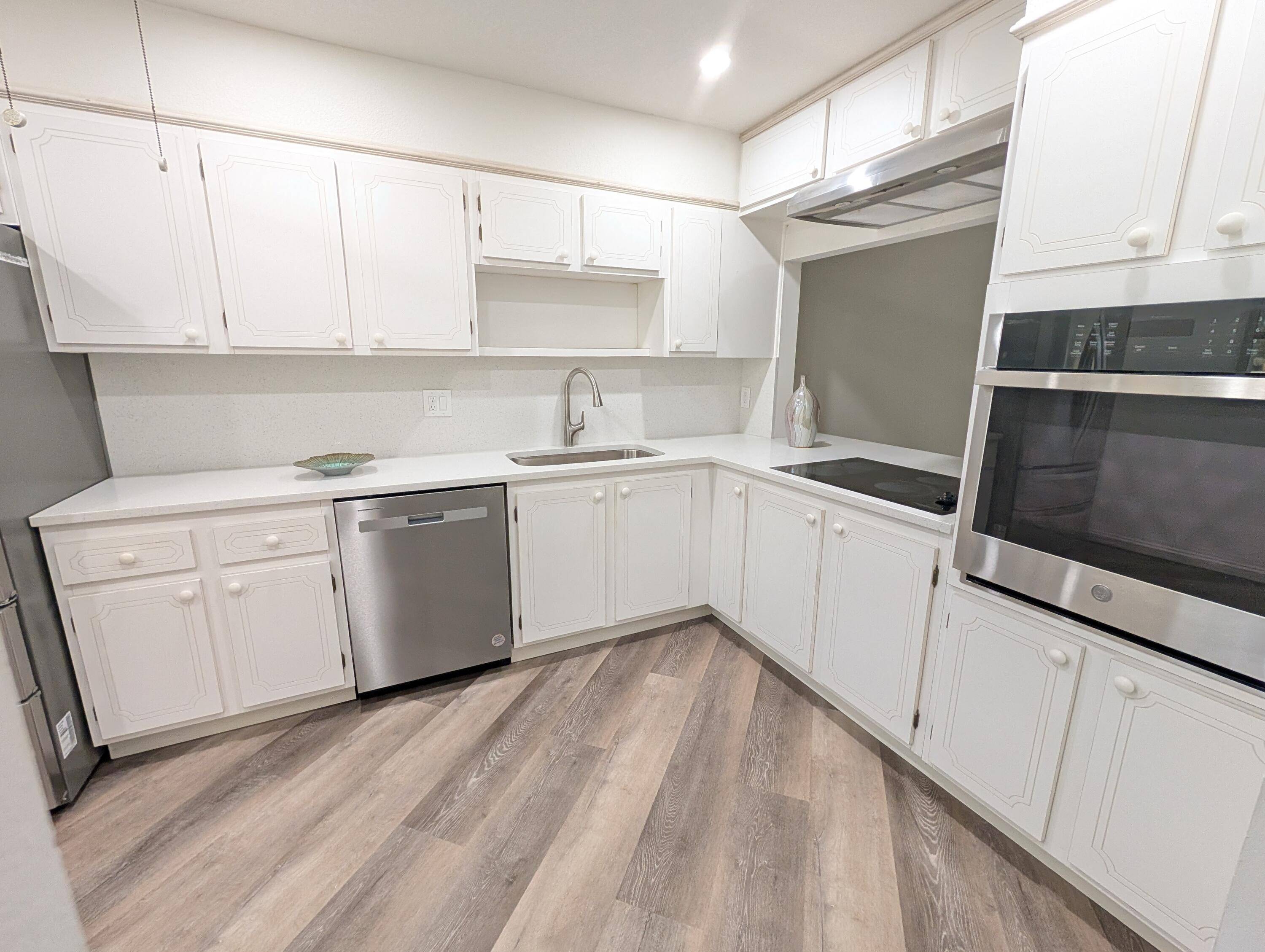 West Palm Beach, FL 33415,2638 E Gately DR 103