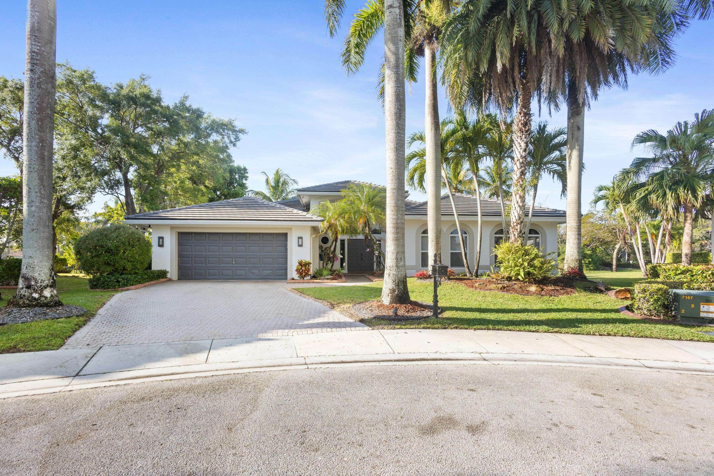 Weston, FL 33331,3719 Oak Ridge CIR