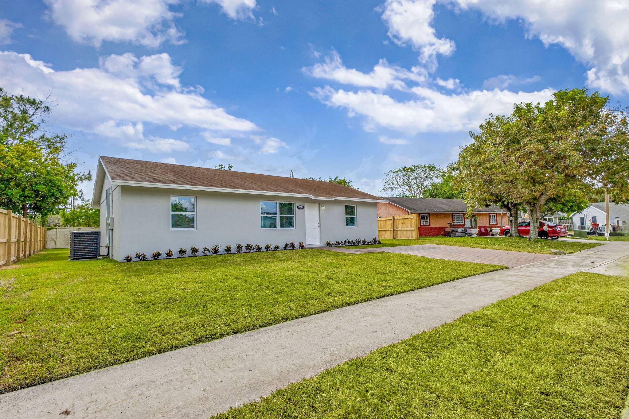 Jupiter, FL 33458,17326 Thrush DR