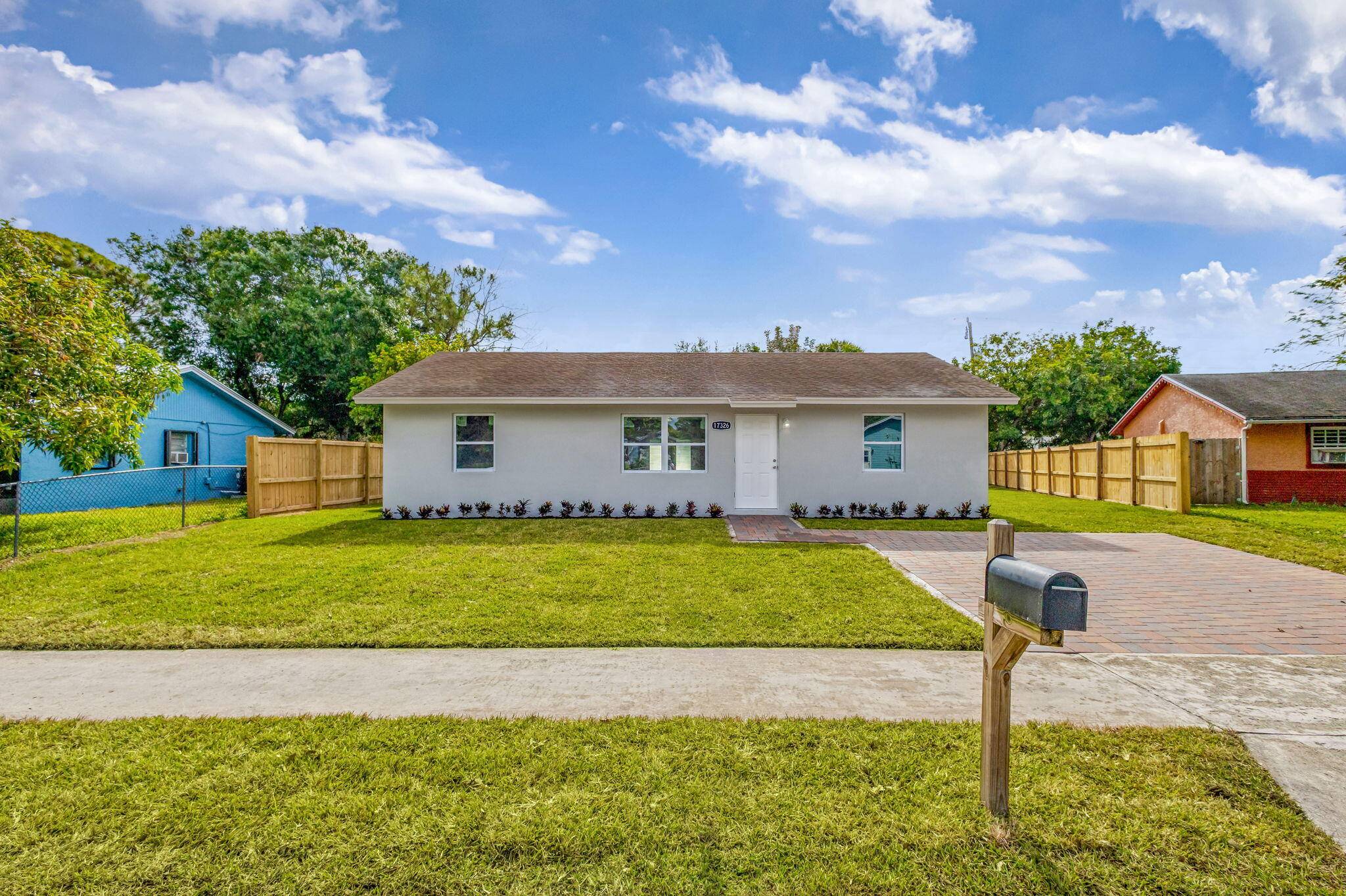 Jupiter, FL 33458,17326 Thrush DR