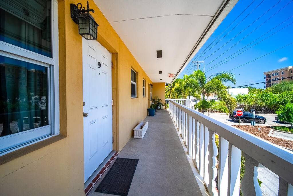 Lake Worth Beach, FL 33460,111 N L ST 9