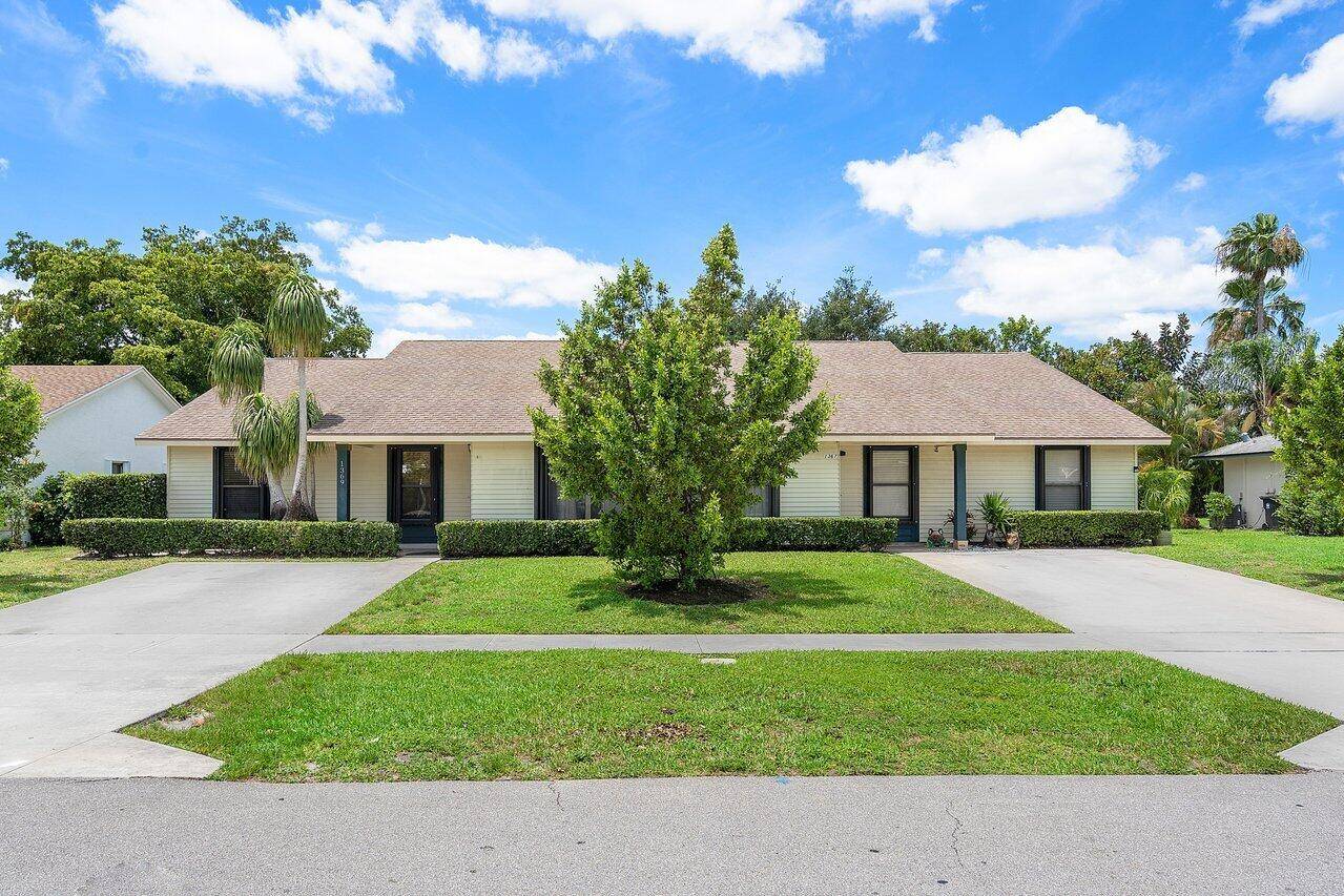Wellington, FL 33414,1367 Riverside CIR