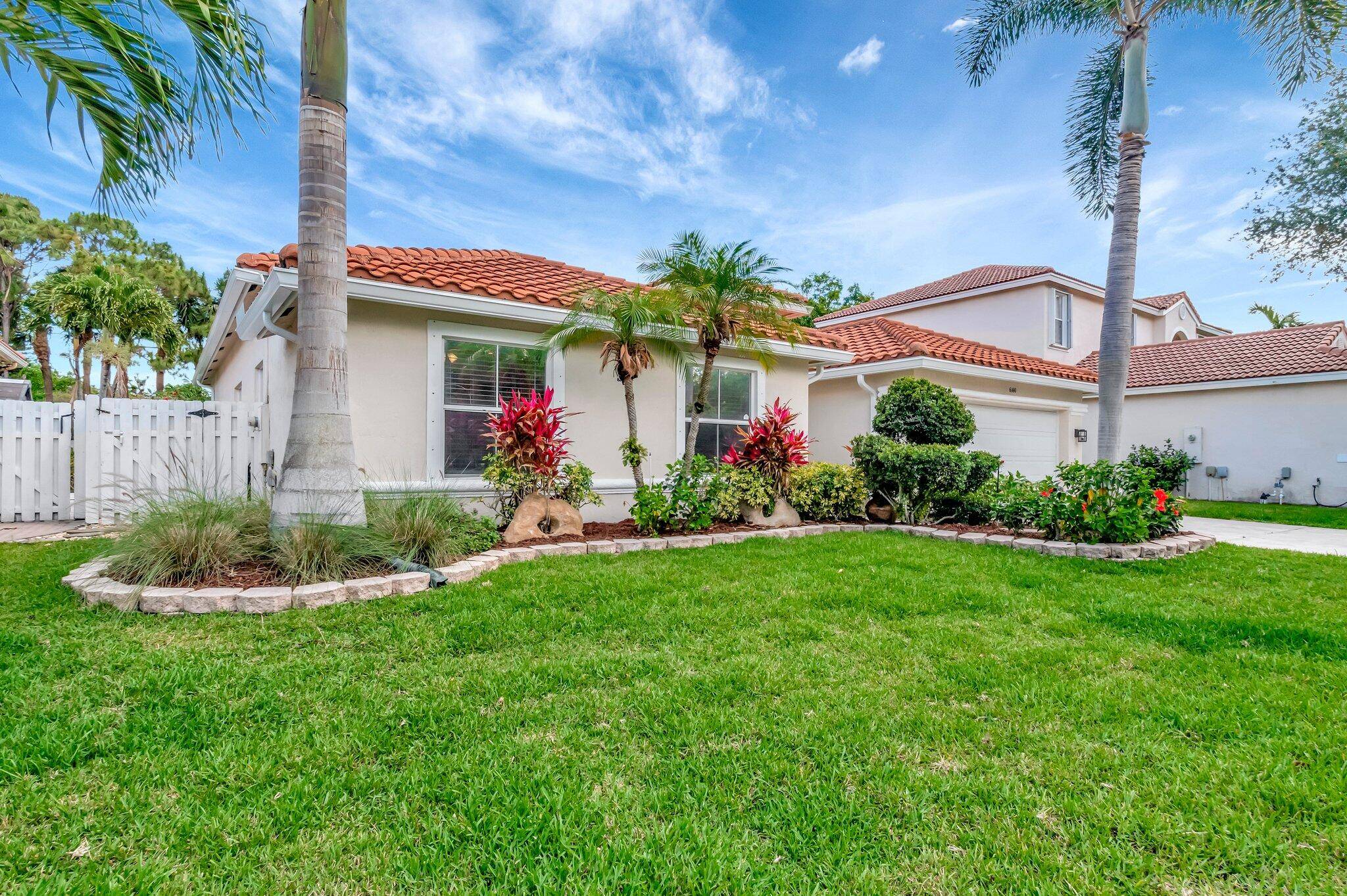 Lake Worth, FL 33463,6160 Sand Hills CIR