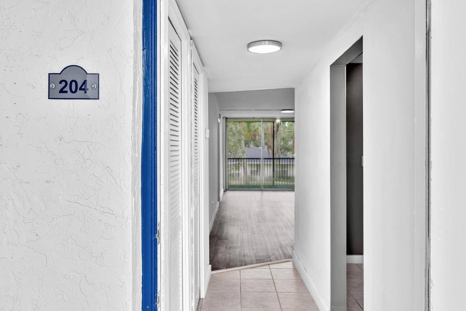 Davie, FL 33314,5100 SW 64th AVE 204a