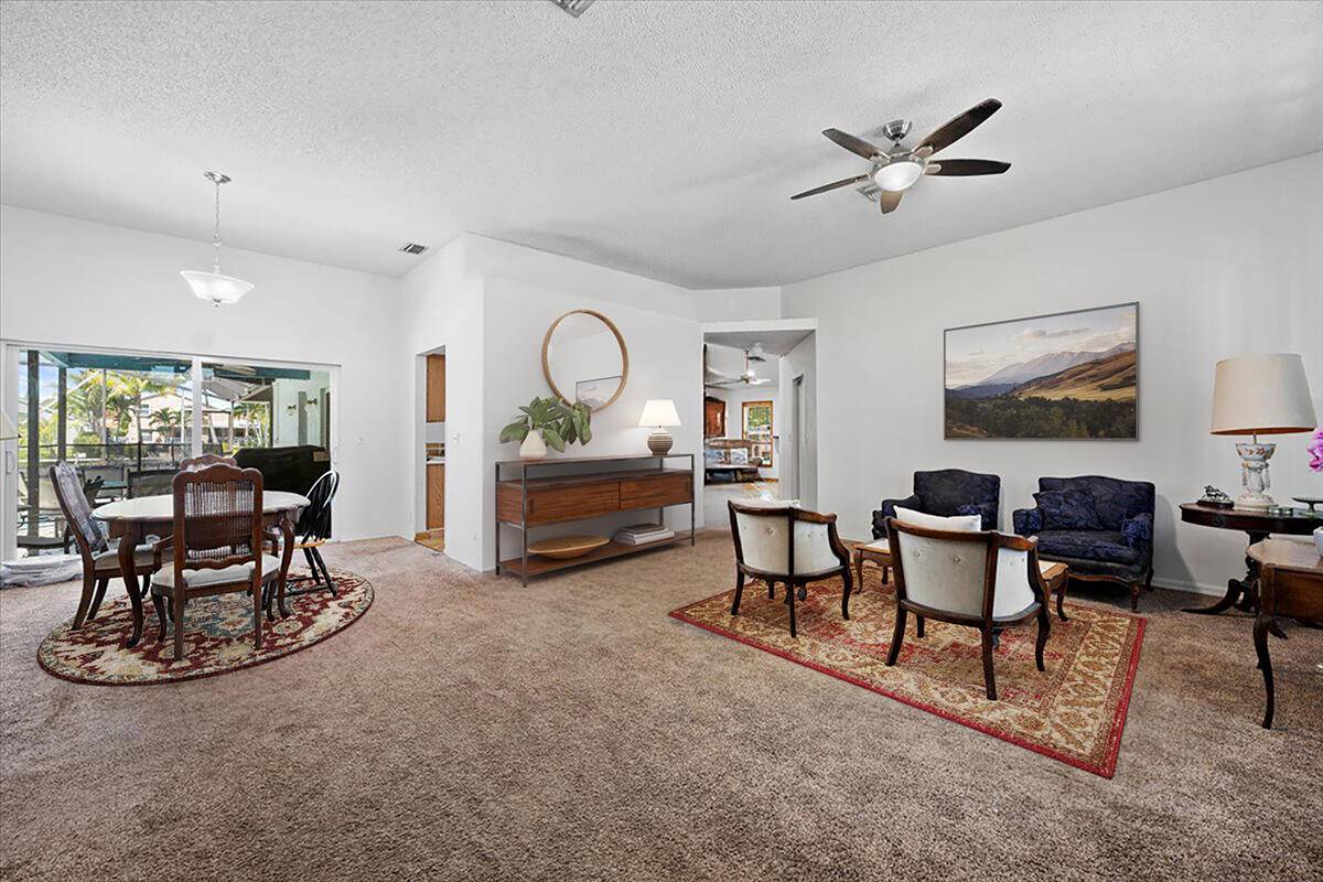 Royal Palm Beach, FL 33411,148 Roycourt CIR