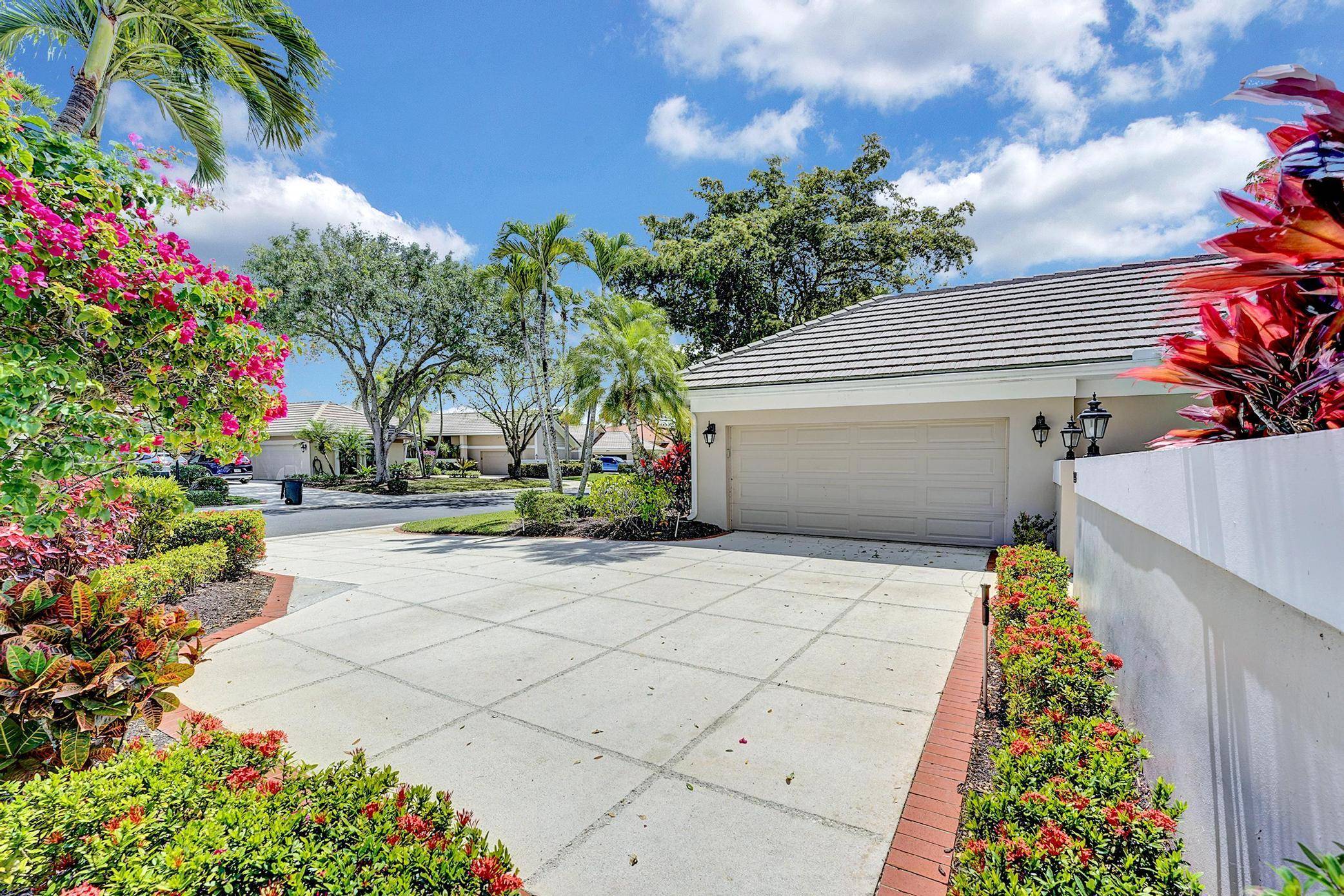 Palm Beach Gardens, FL 33418,133 Coventry PL