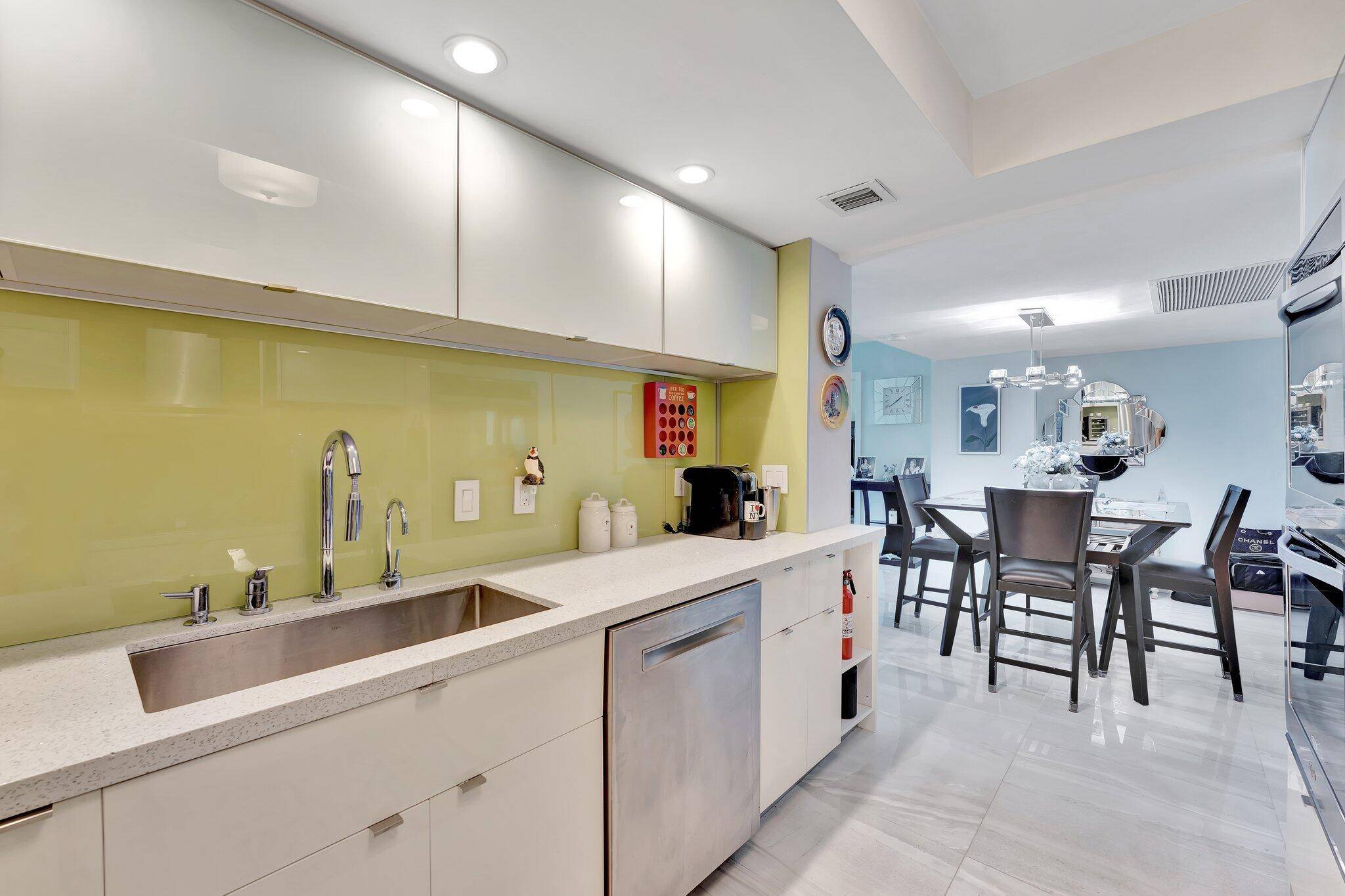 Lauderdale By The Sea, FL 33062,1900 S Ocean BLVD 8g