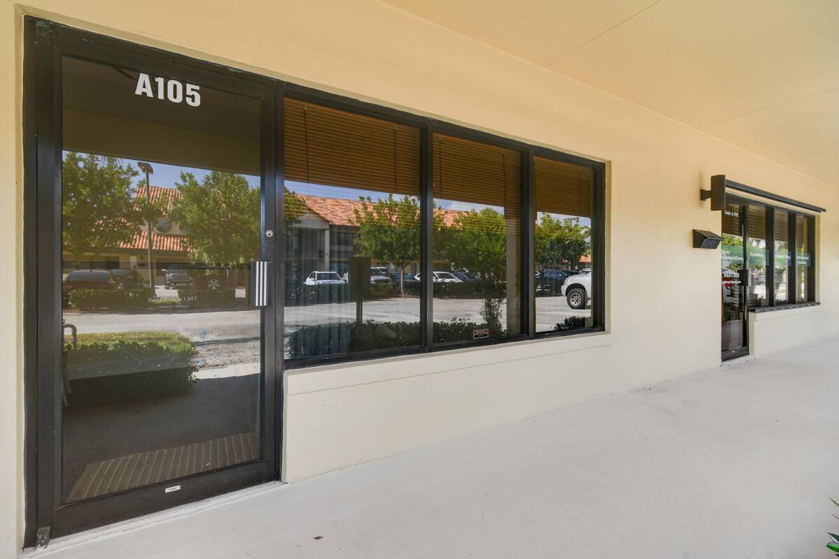 Jupiter, FL 33477,725 N Highway A1a A105