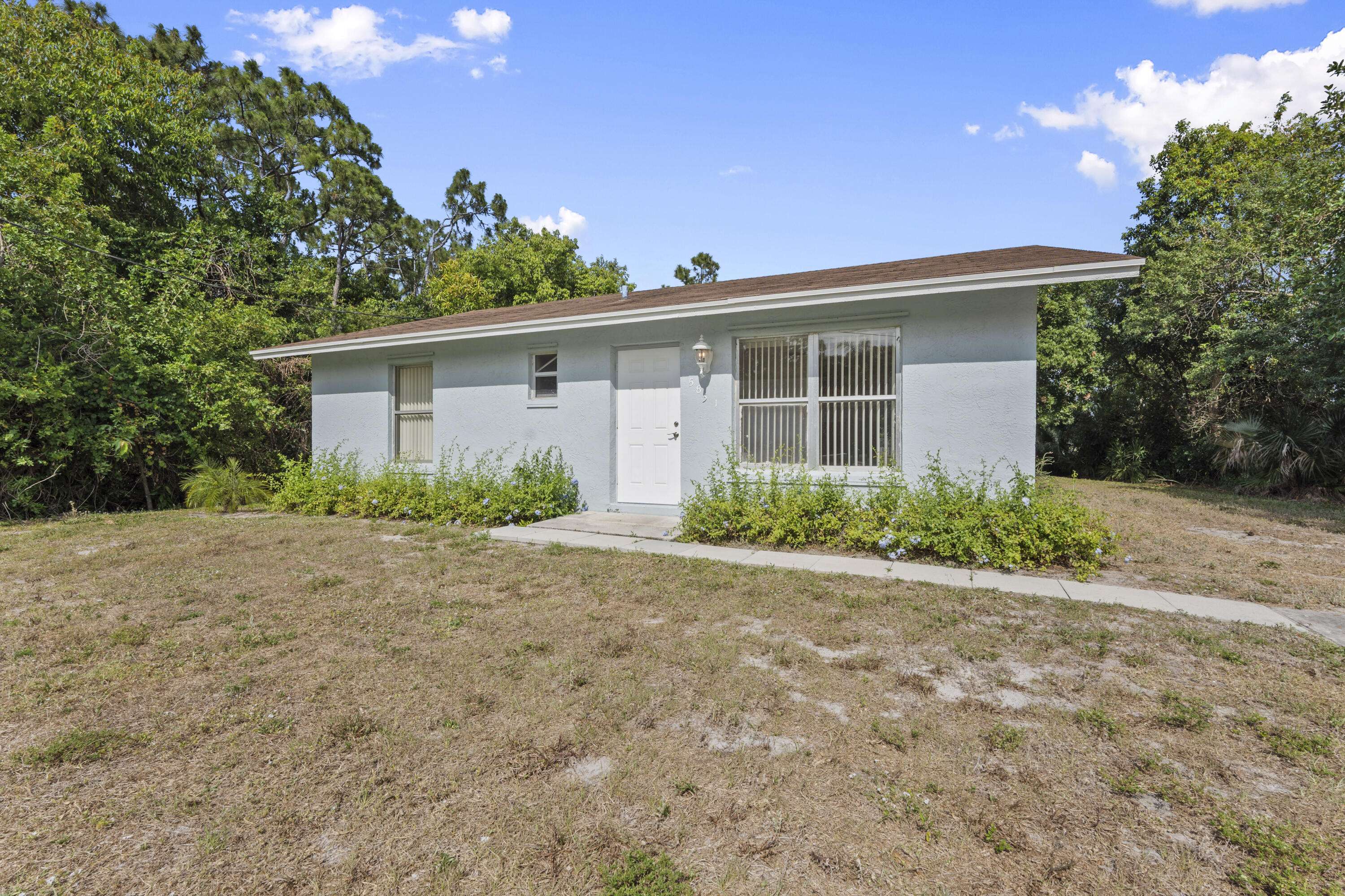 Stuart, FL 34997,5851 SE Wesley AVE