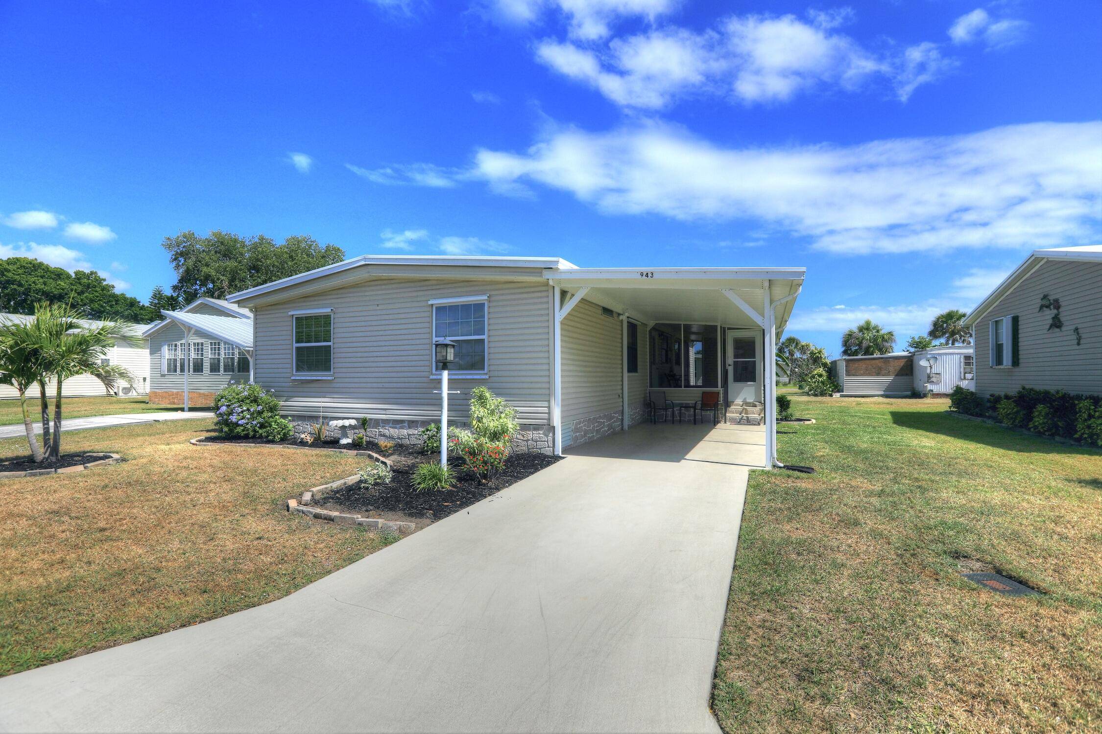 Barefoot Bay, FL 32976,943 Pecan CIR