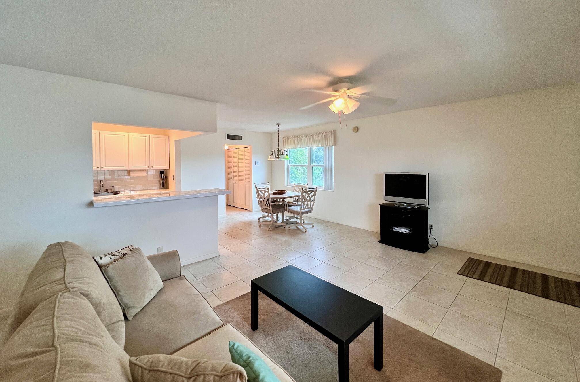 West Palm Beach, FL 33417,93 Norwich D