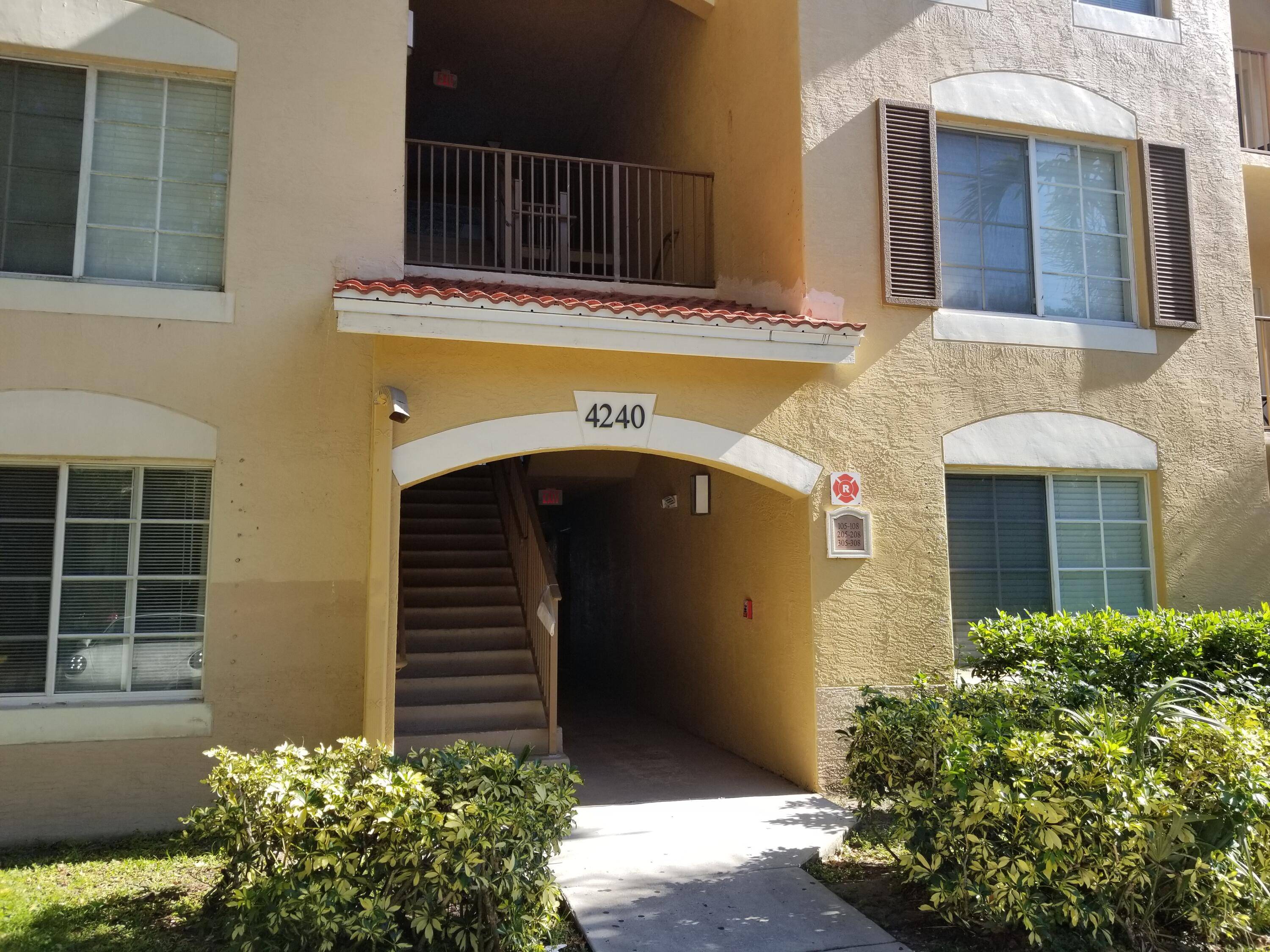 West Palm Beach, FL 33409,4240 San Marino 107 BLVD 107